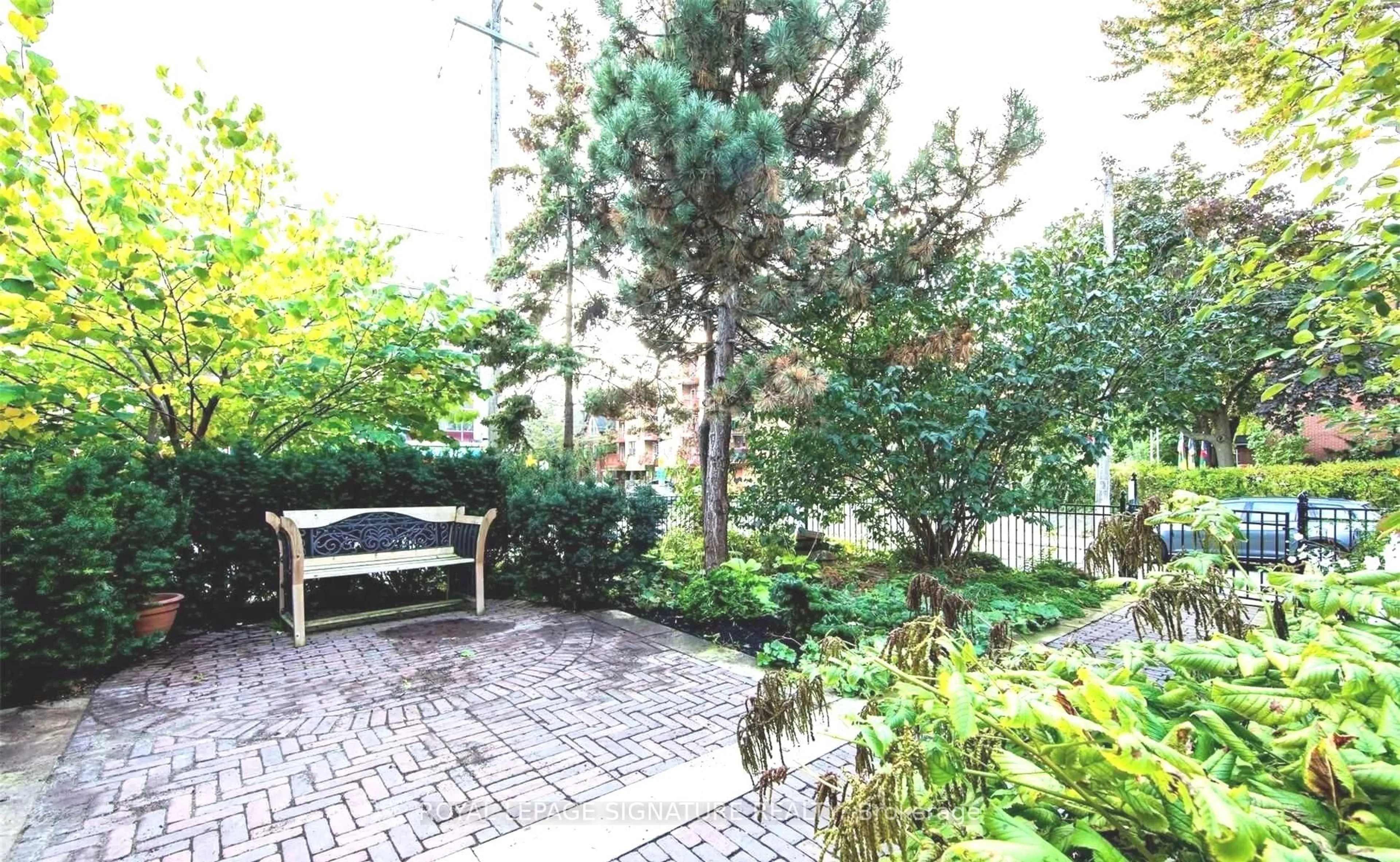 Patio, street for 1 Maynard Ave, Toronto Ontario M6K 2Z7