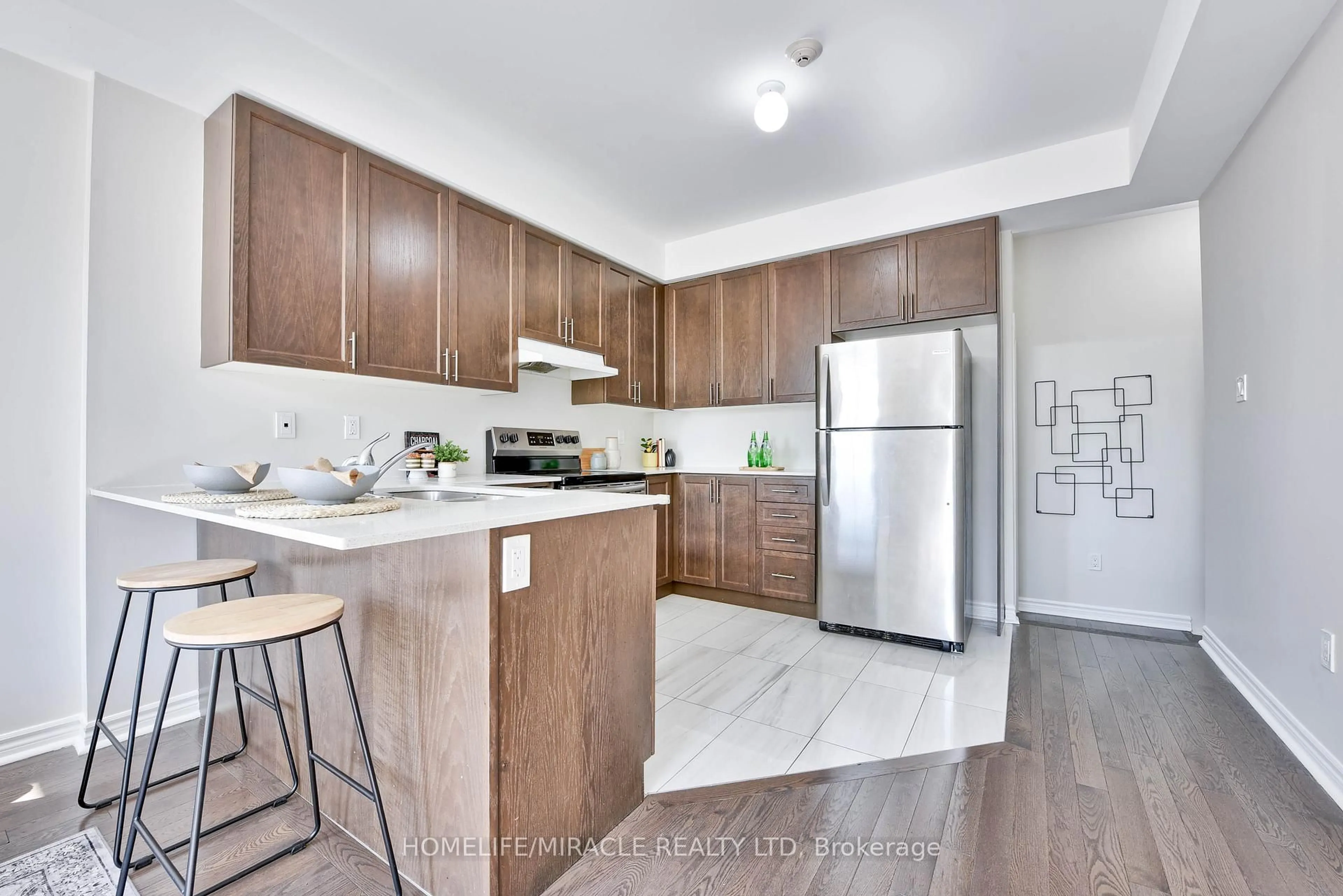 Open concept kitchen, unknown for 89 Armdale Rd #28, Mississauga Ontario L4Z 0C1