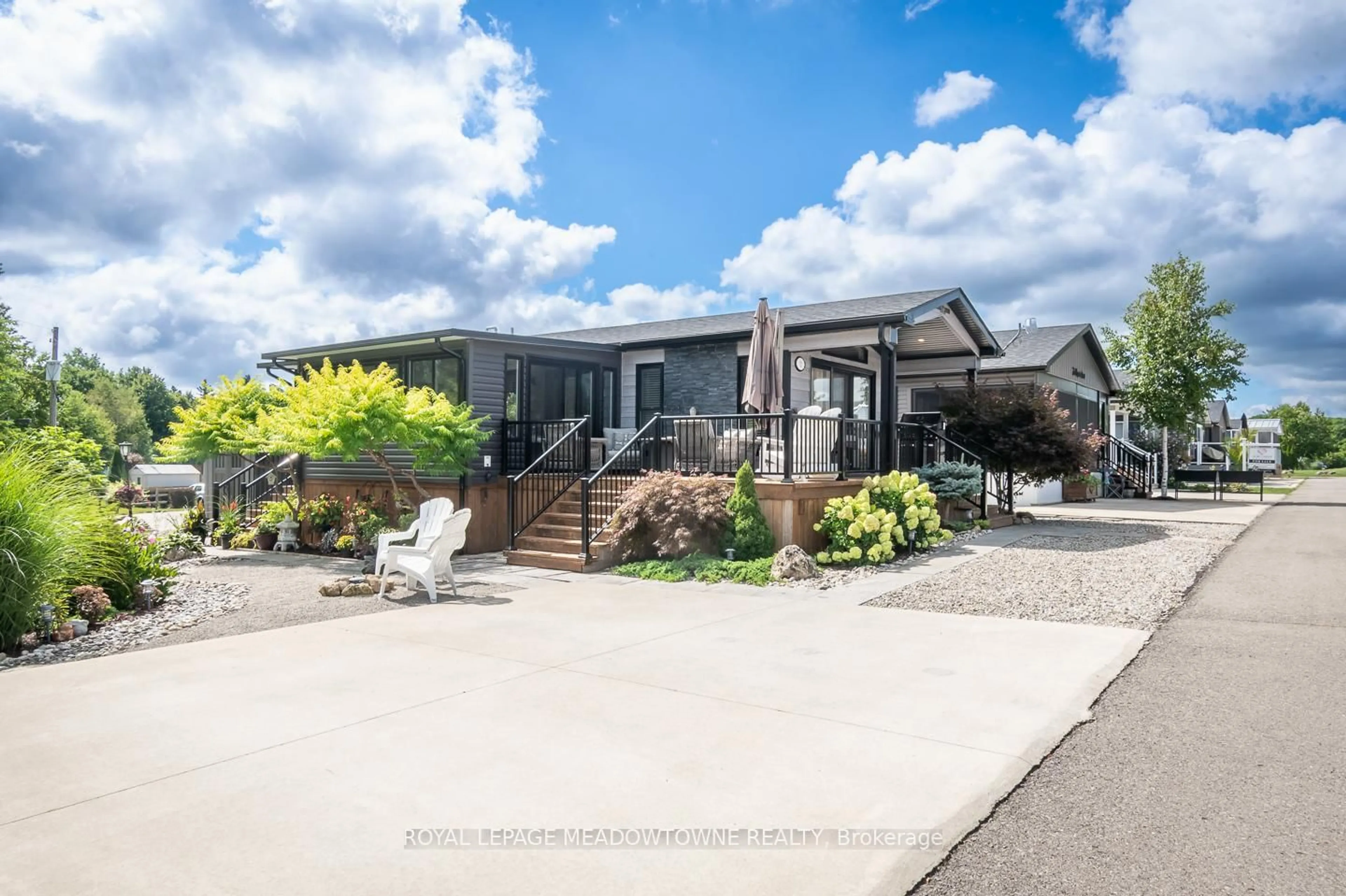 Unknown for 4449 Milburough Line #12 Poplar, Burlington Ontario L7P 0C5