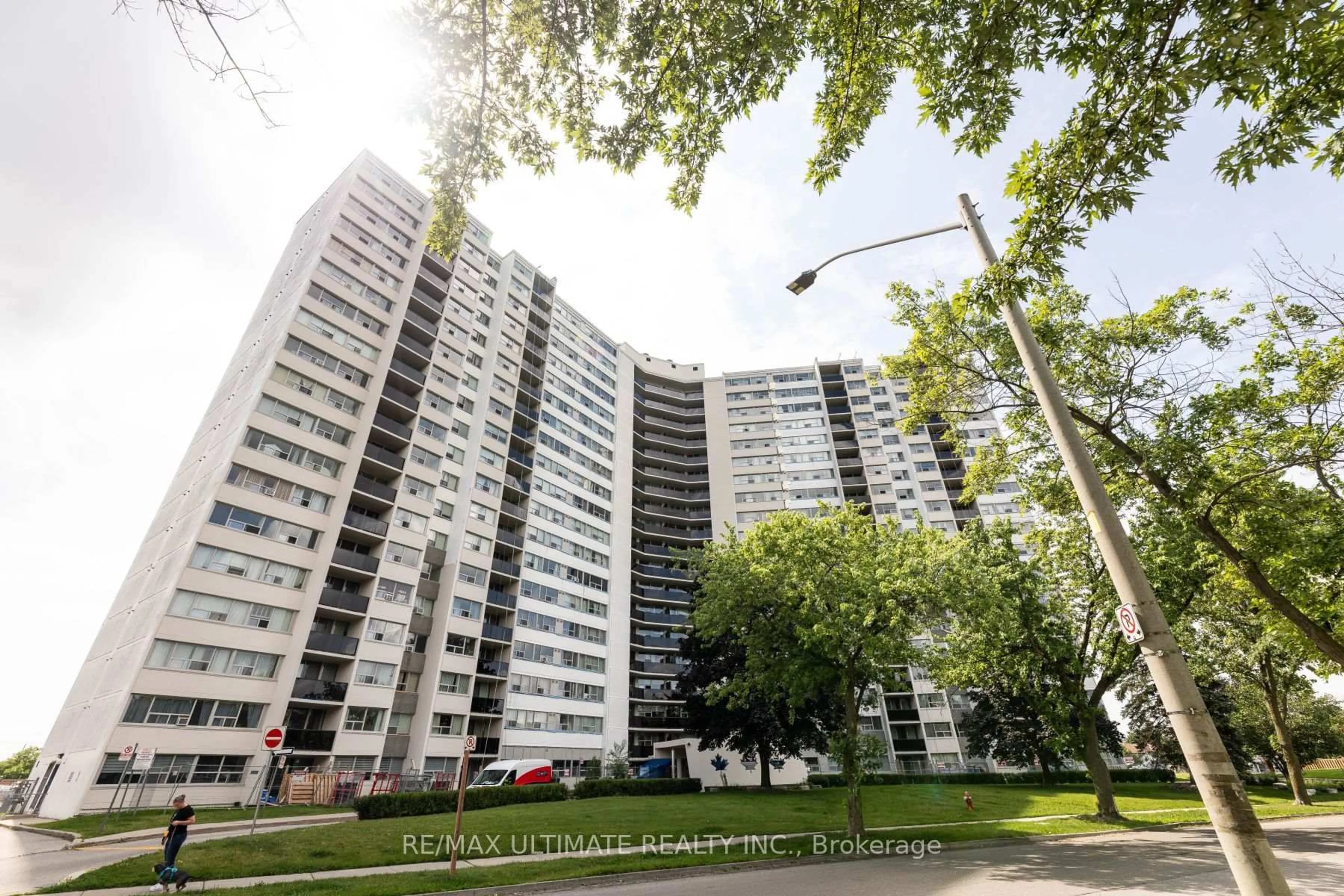 Unknown for 530 Lolita Garden #1007, Mississauga Ontario L5A 3T2