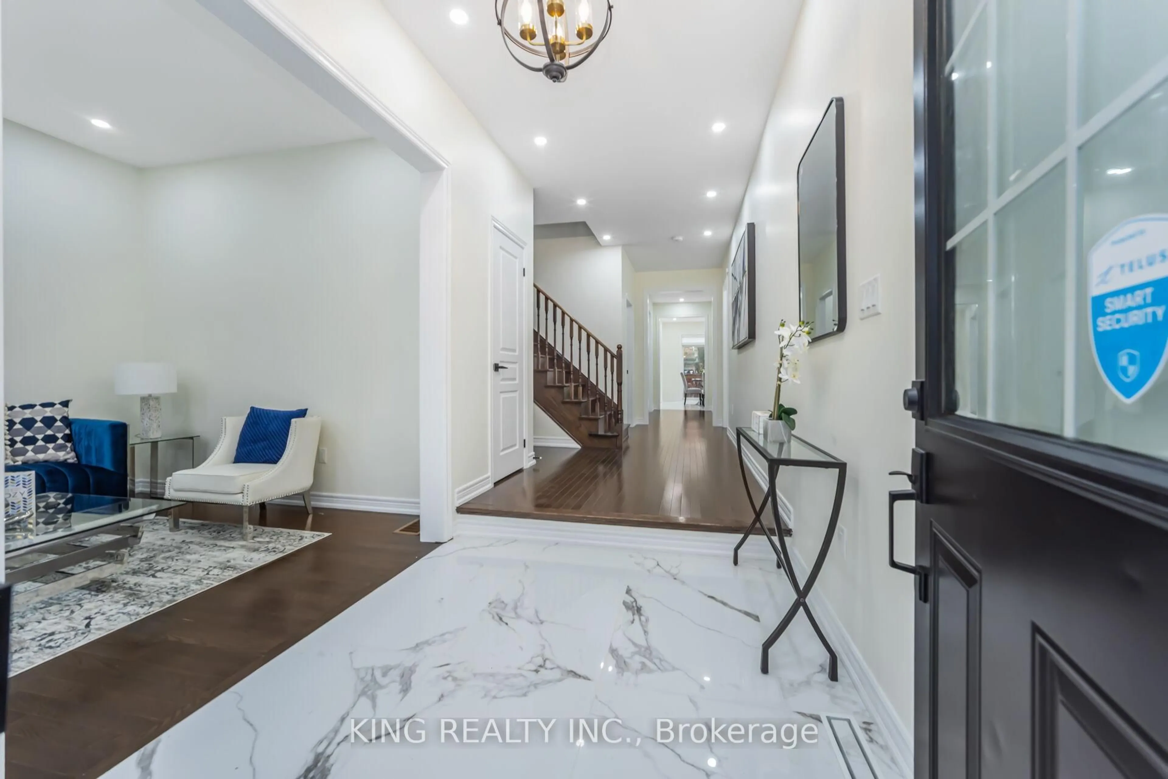 Indoor entryway for 52 Haverstock Cres, Brampton Ontario L7A 0G1