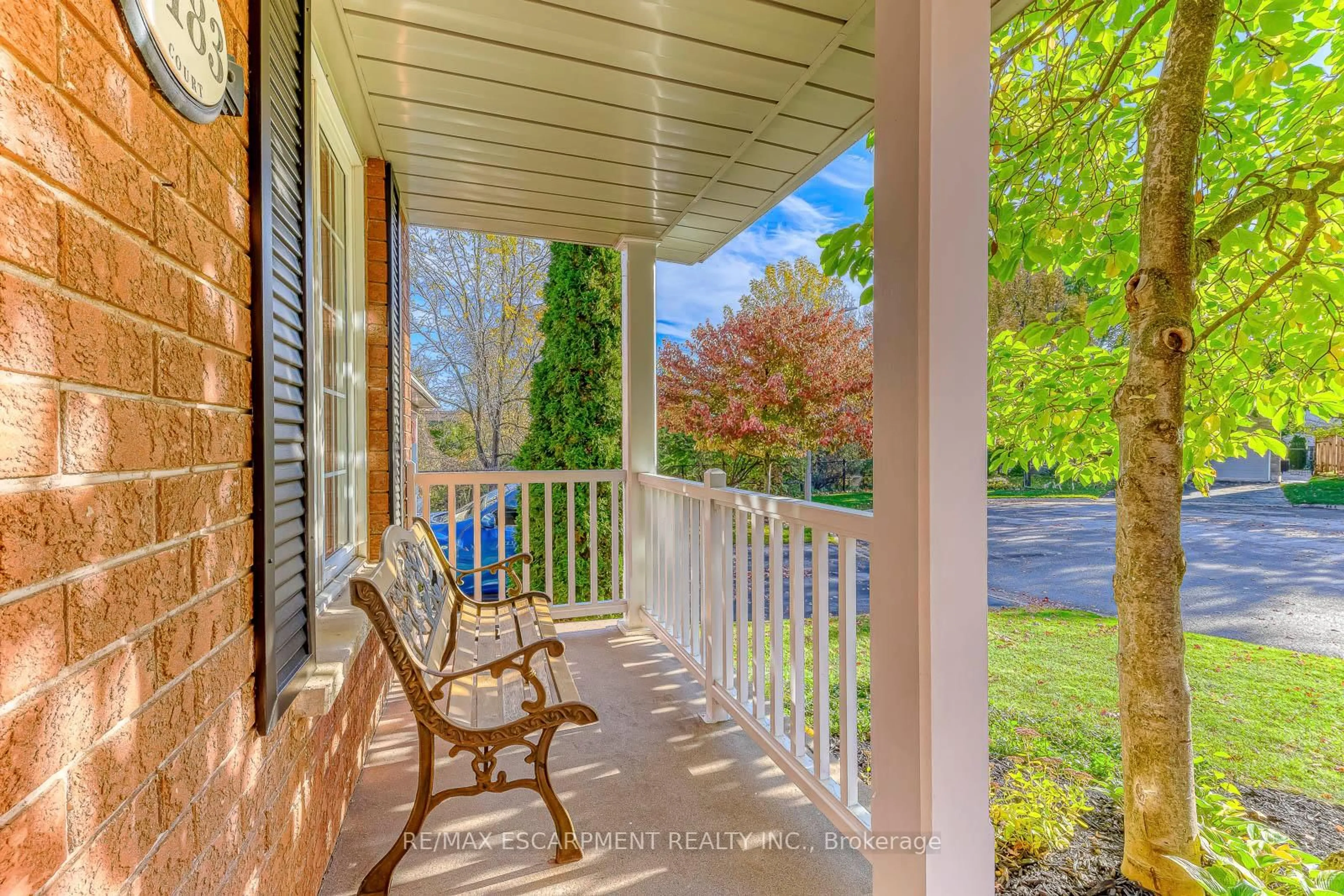 Patio, unknown for 5183 Fernbrook Crt, Burlington Ontario L7L 6J5