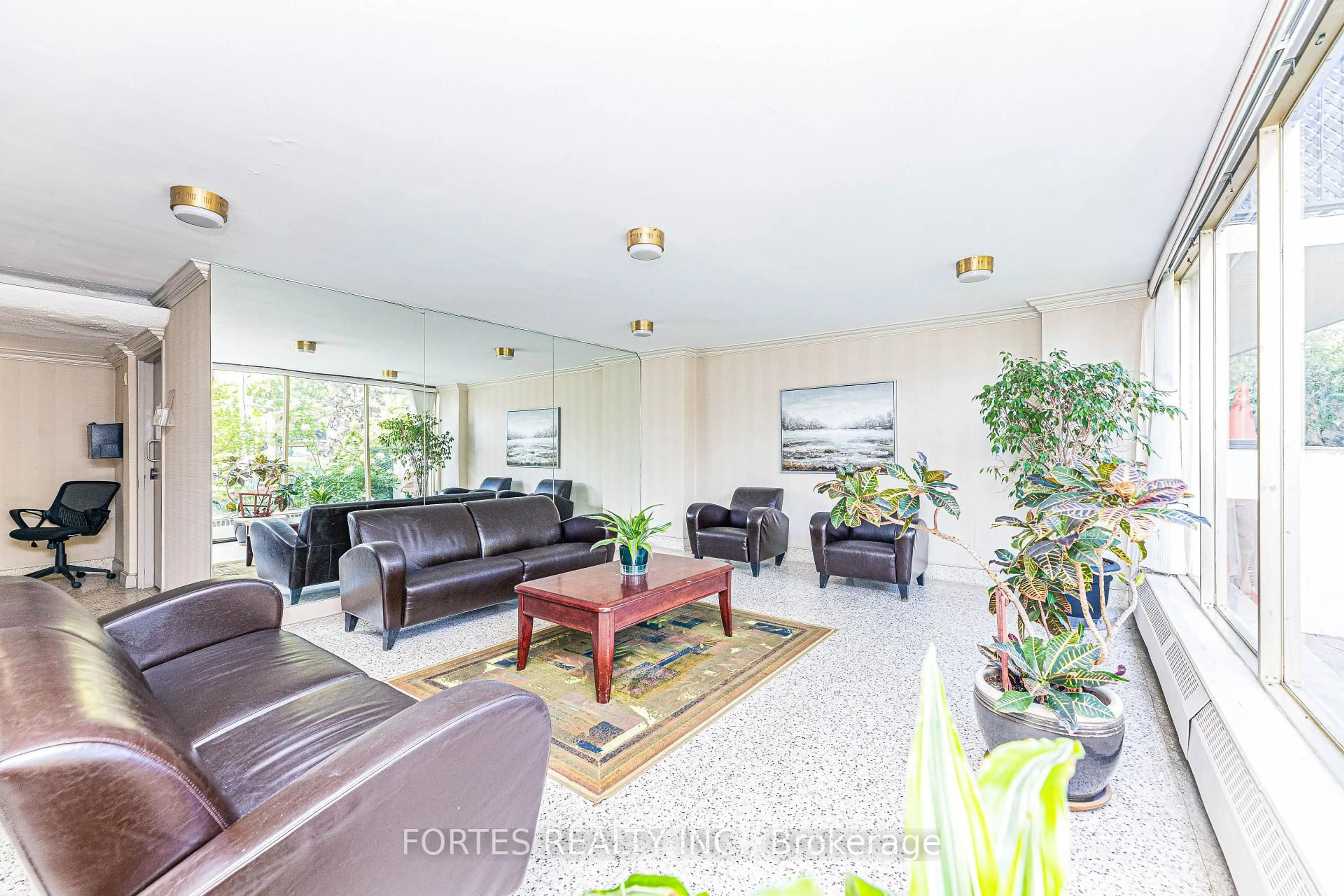 Living room with furniture, unknown for 100 Coe Hill Dr #102, Toronto Ontario M6S 3E1