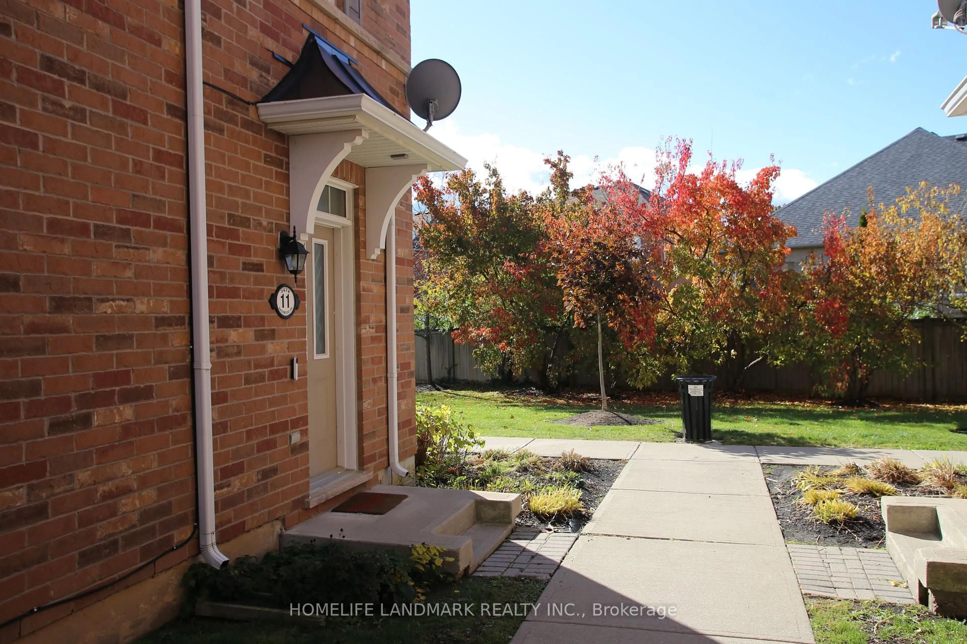 Unknown for 2614 Dashwood Dr #11, Oakville Ontario L6M 0K5