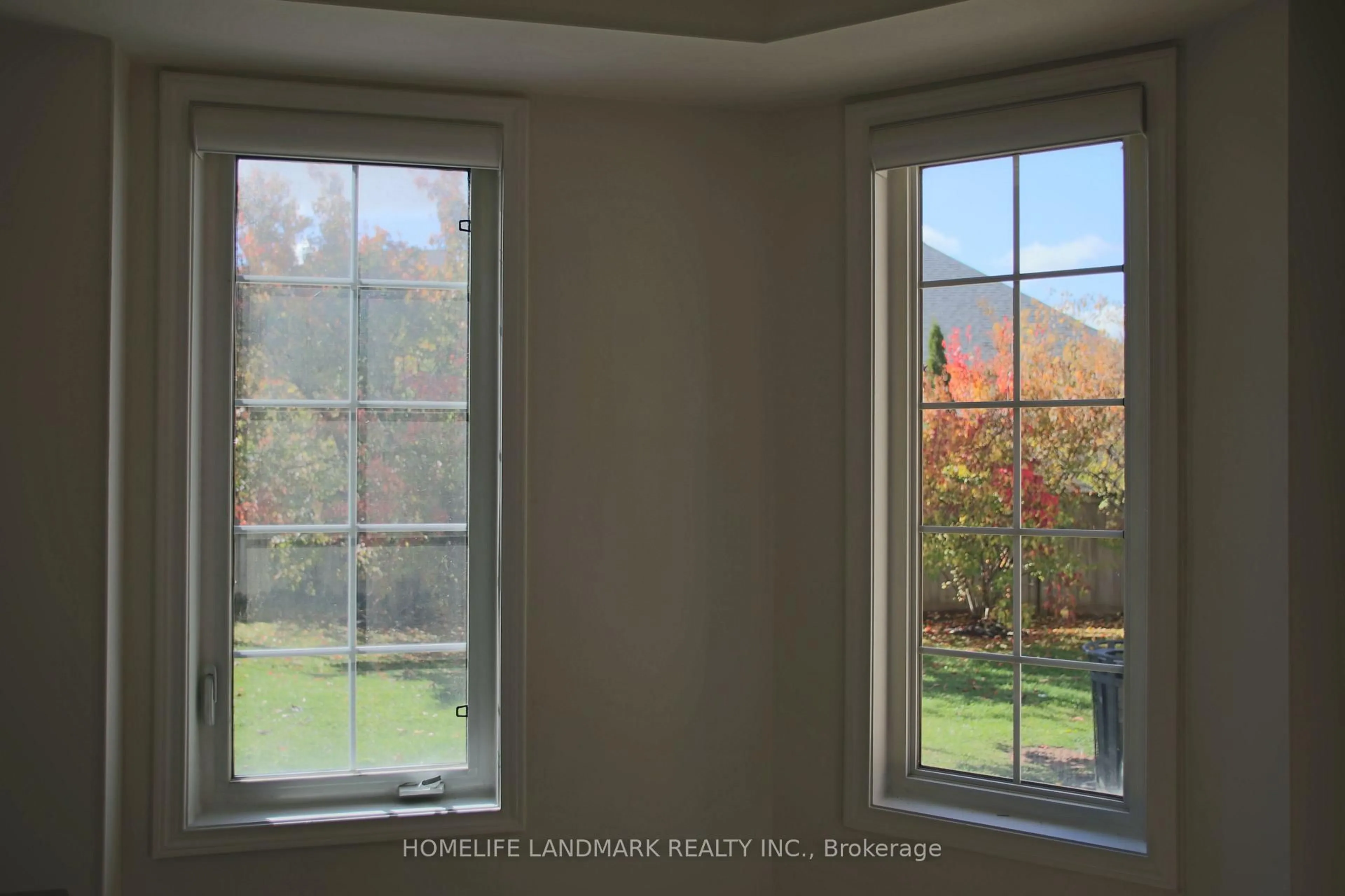 A pic of a room for 2614 Dashwood Dr #11, Oakville Ontario L6M 0K5