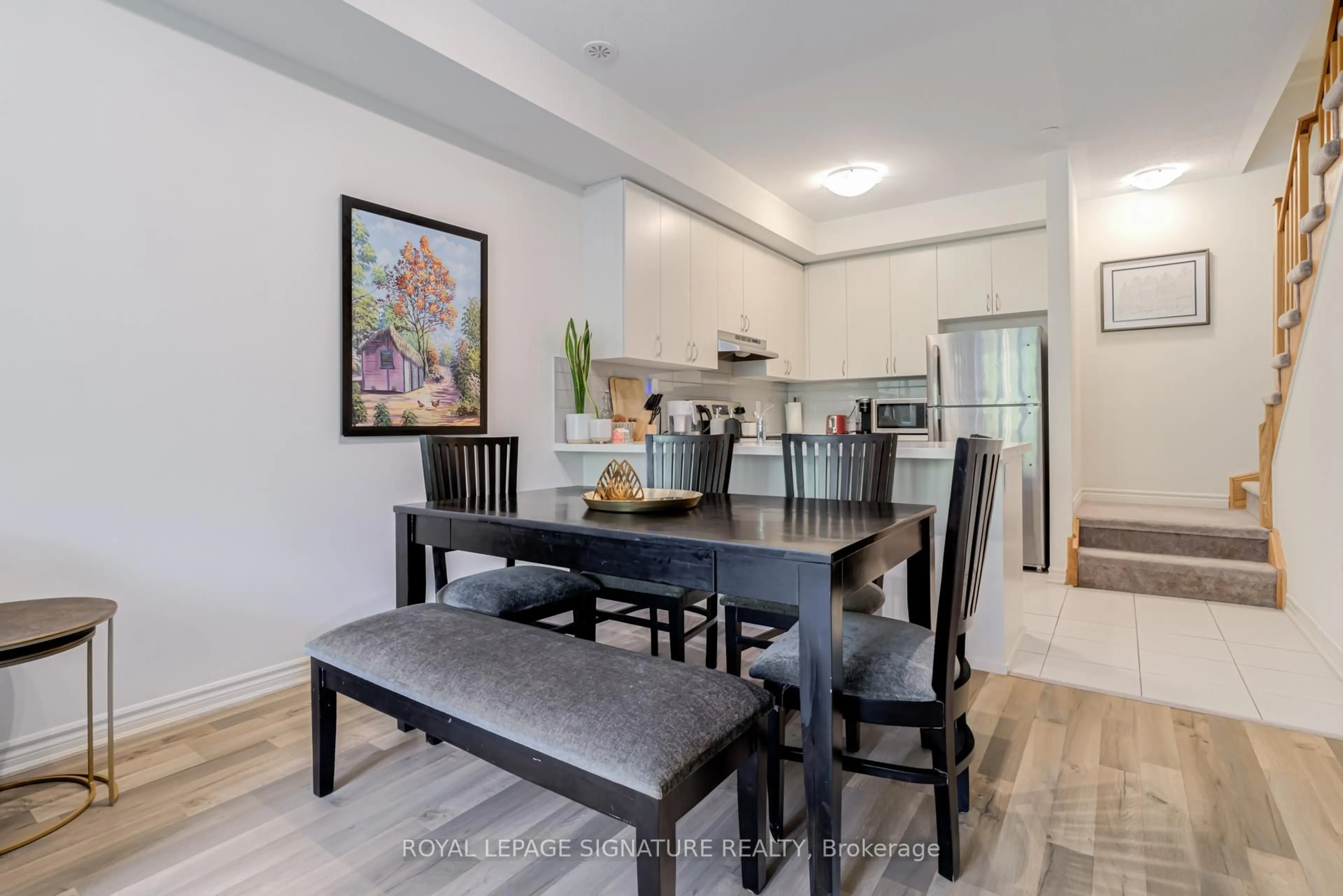 Open concept kitchen, unknown for 1155 Stroud Lane #3, Mississauga Ontario L5J 0B3