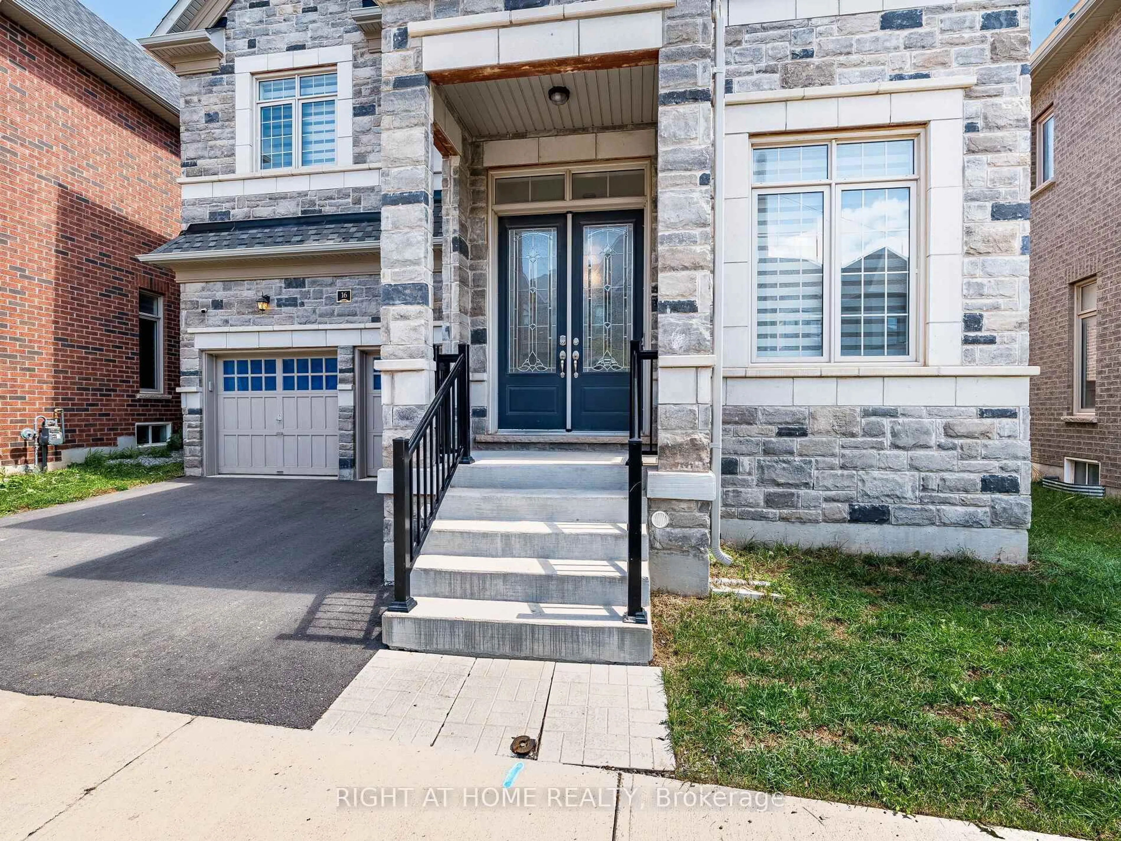Home with brick exterior material, street for 16 Charing Cross Gate, Oakville Ontario L6H 0V7
