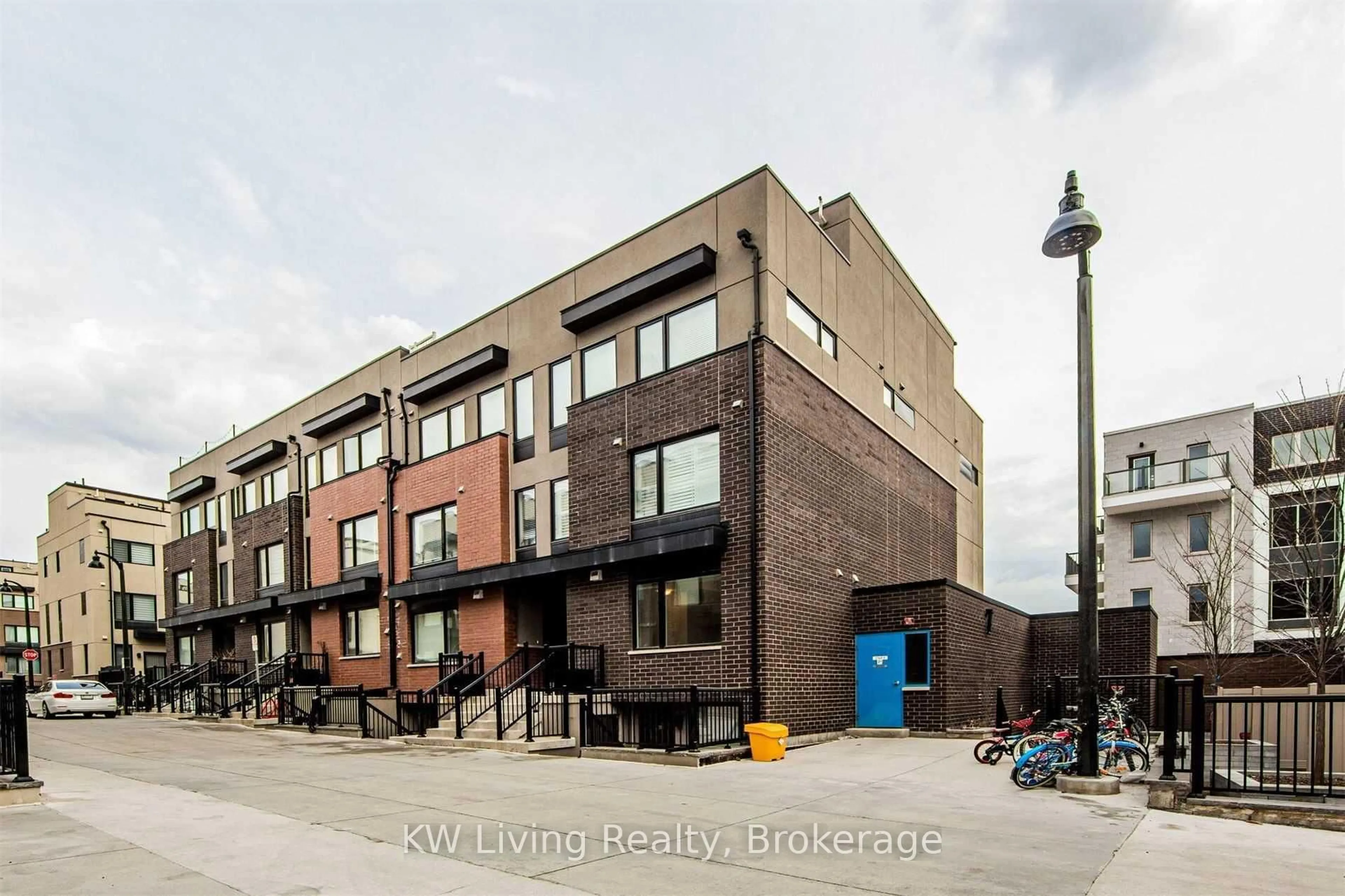 Unknown for 142 William Duncan Rd #14, Toronto Ontario M3K 0C1