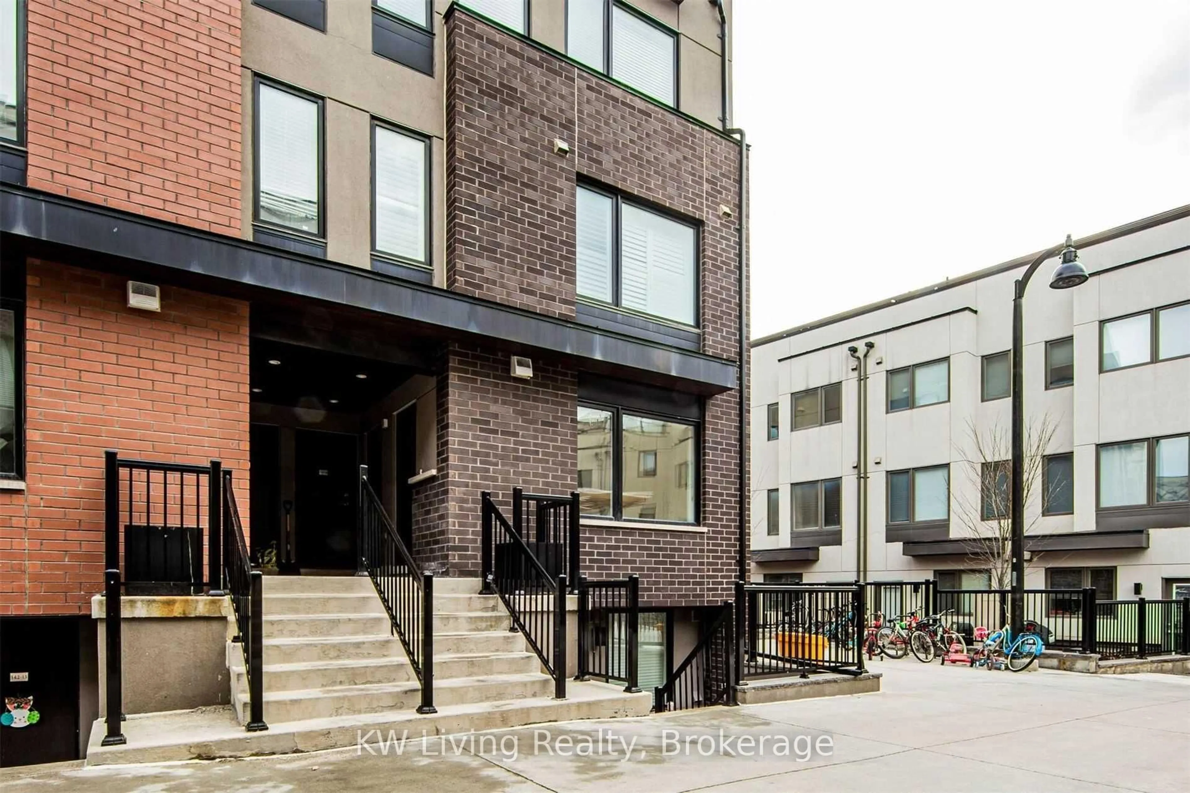 Unknown for 142 William Duncan Rd #14, Toronto Ontario M3K 0C1