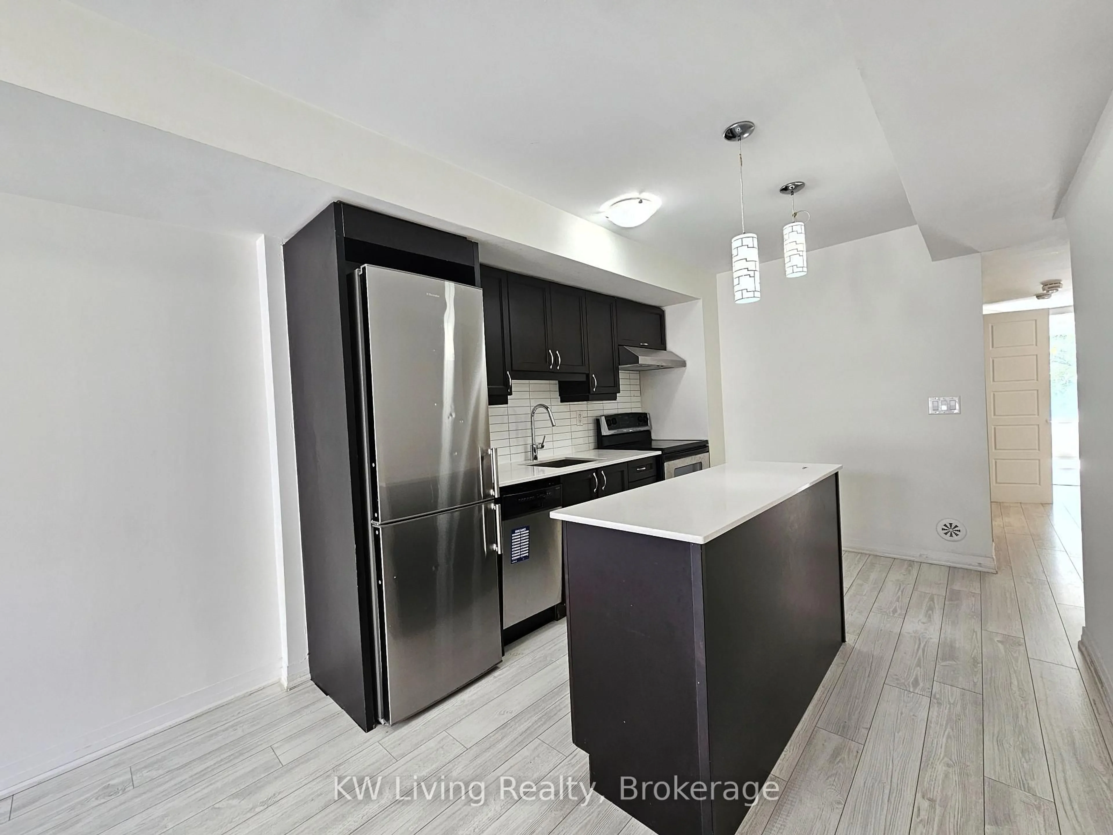 Unknown for 142 William Duncan Rd #14, Toronto Ontario M3K 0C1