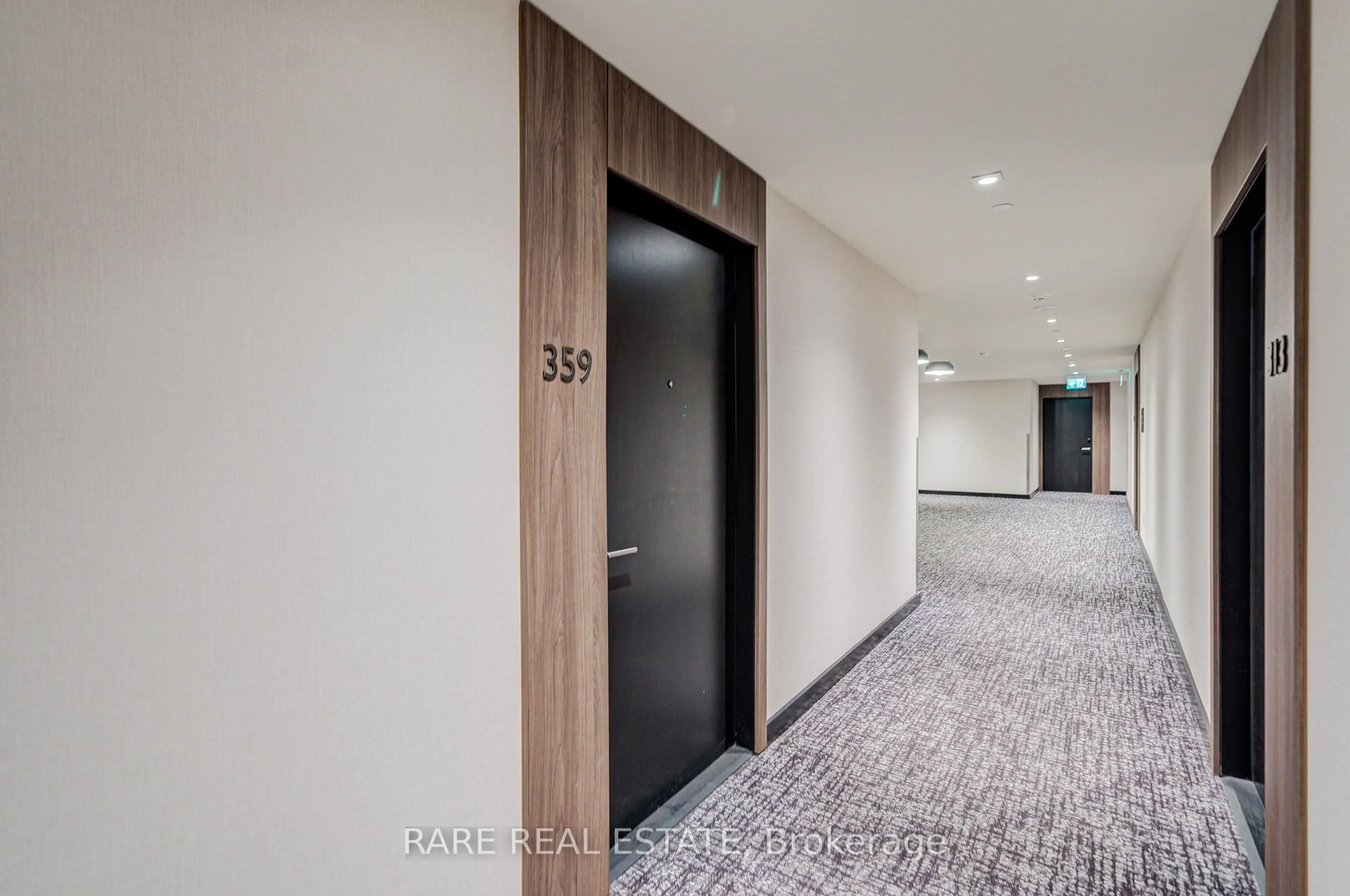Indoor foyer for 2501 Saw Whet Blvd #359, Oakville Ontario L6M 5N2