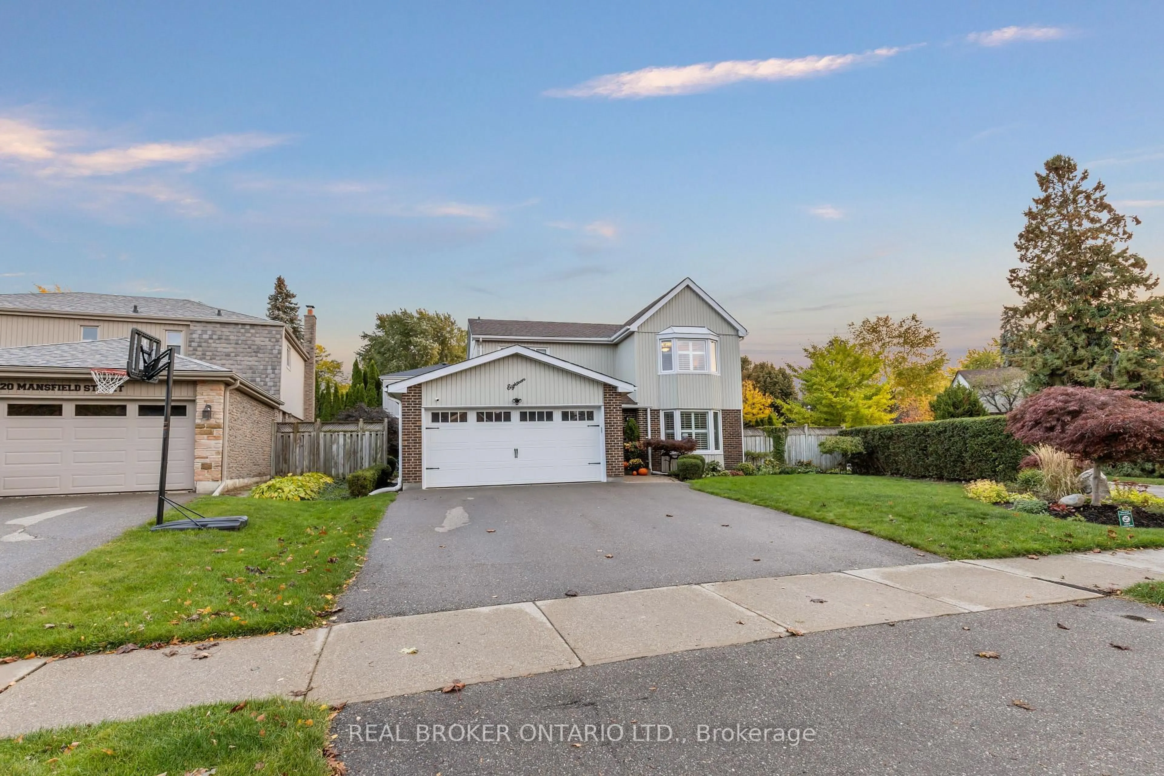 Unknown for 18 Mansfield St, Brampton Ontario L6S 2Y4