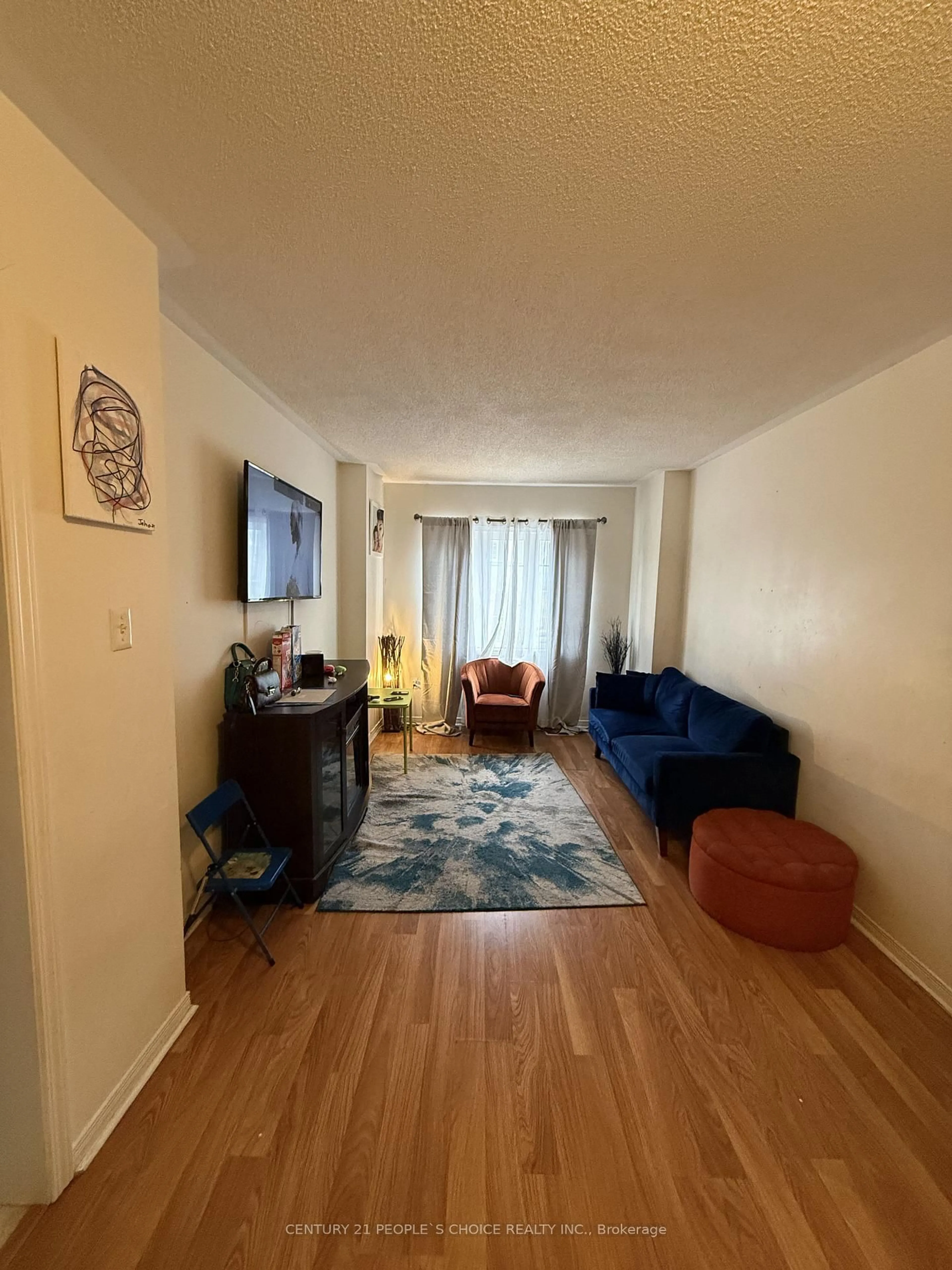 A pic of a room for 5797 Tiz Rd, Mississauga Ontario L5R 0B4