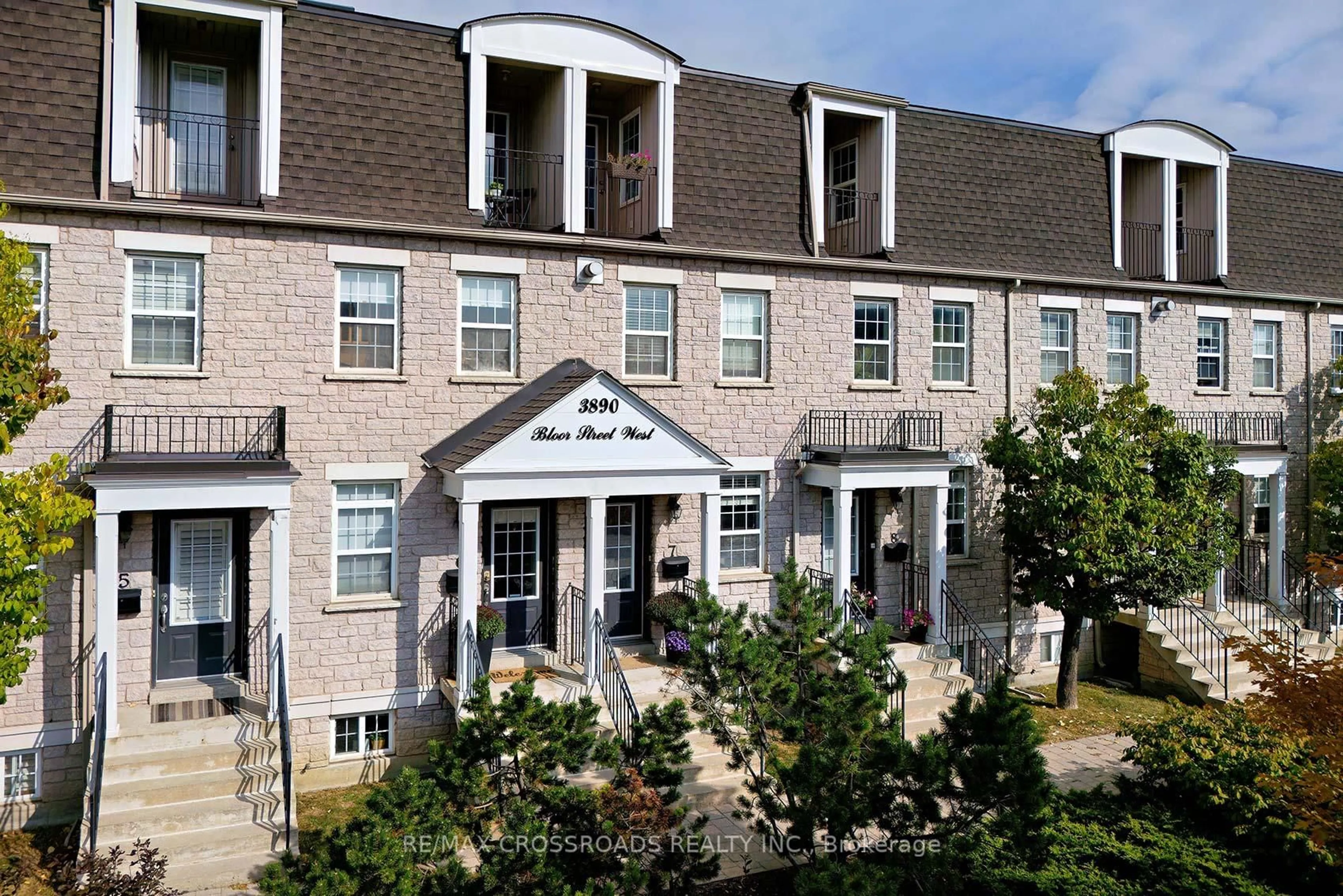 Unknown for 3890 Bloor St #6, Toronto Ontario M9B 1L7