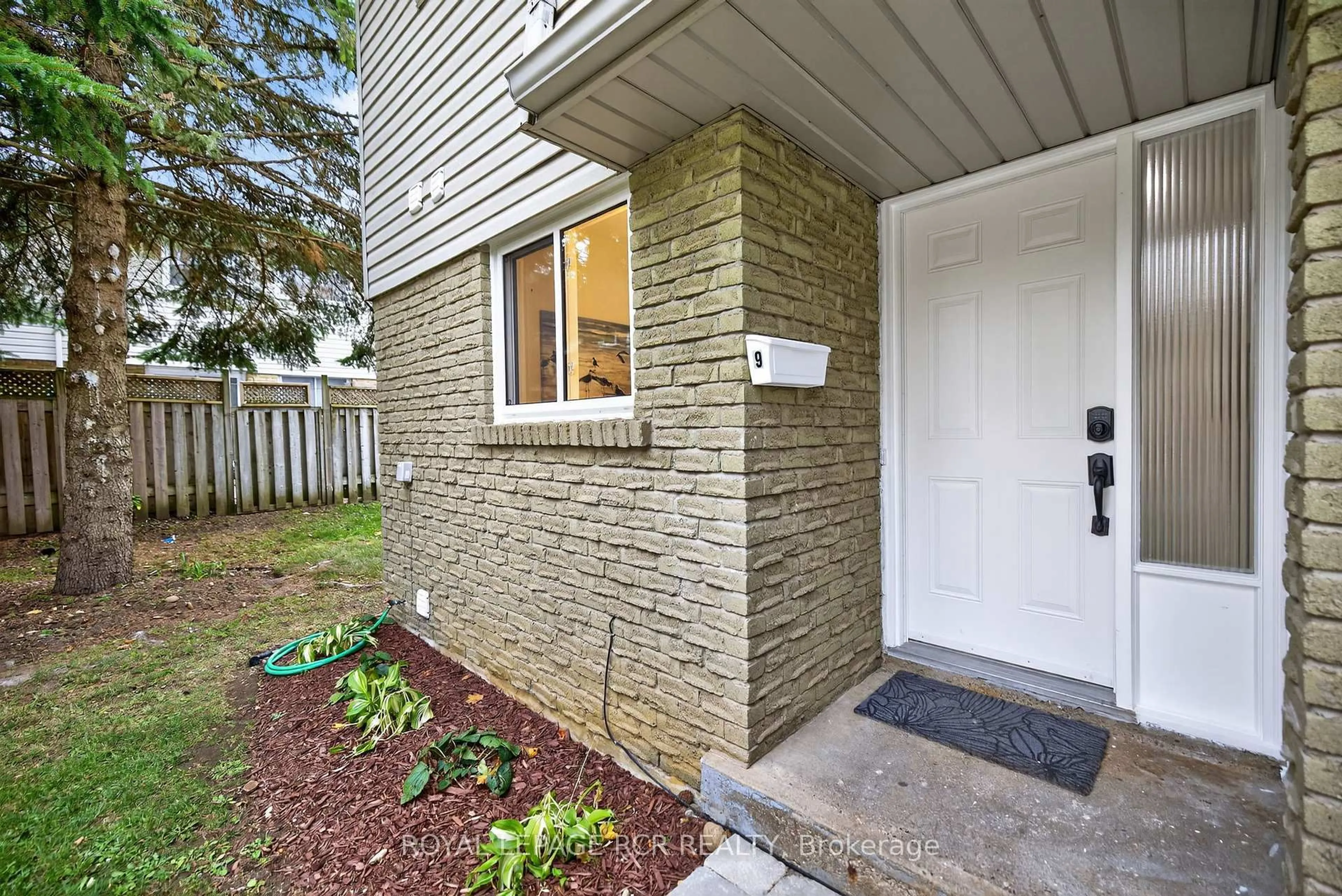 Unknown for 9 Orange Mill Crt #46, Orangeville Ontario L9W 3R6