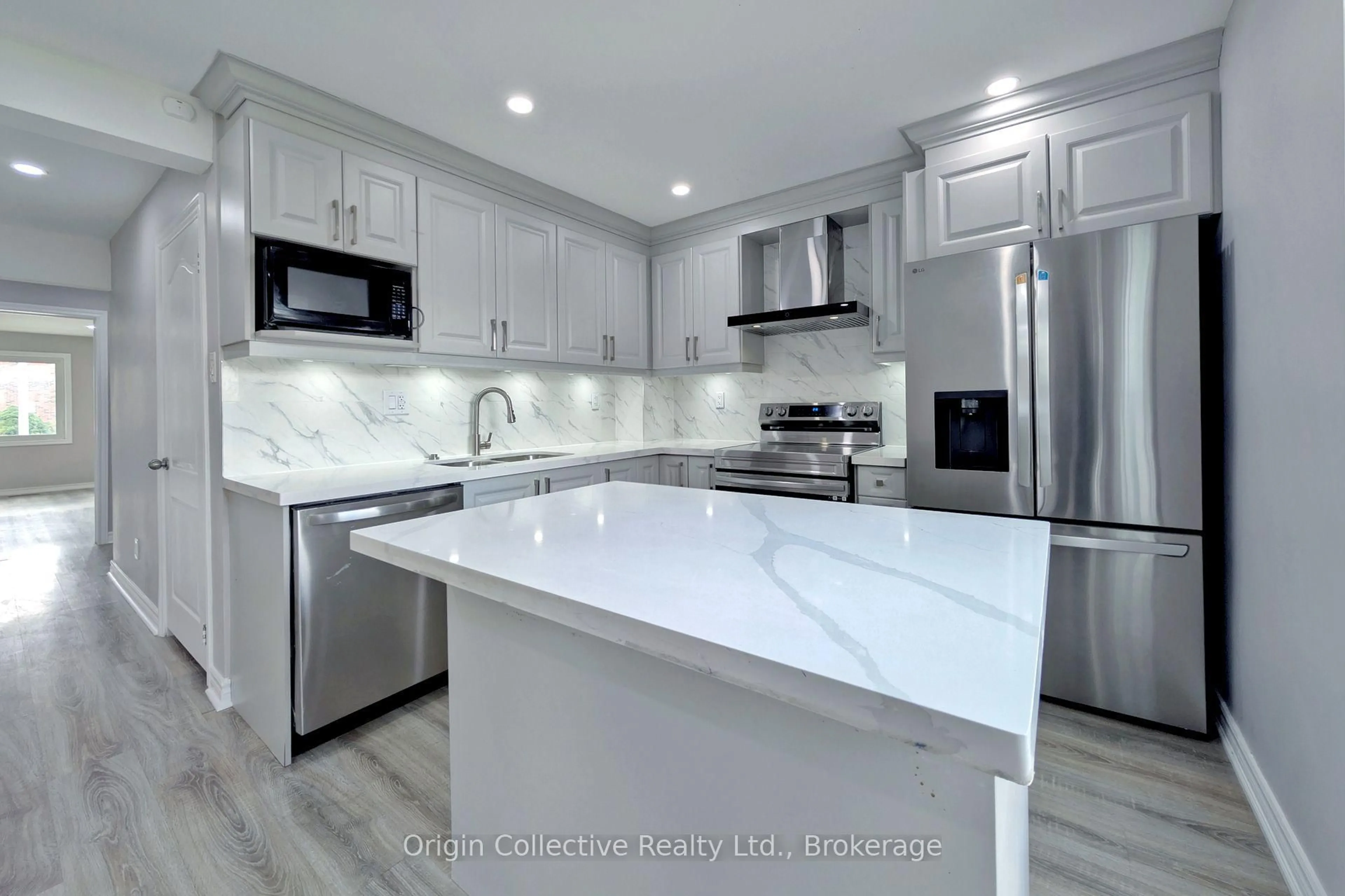 Contemporary kitchen, ceramic/tile floor for 47 Woolenscote Circ, Toronto Ontario M9V 4R6