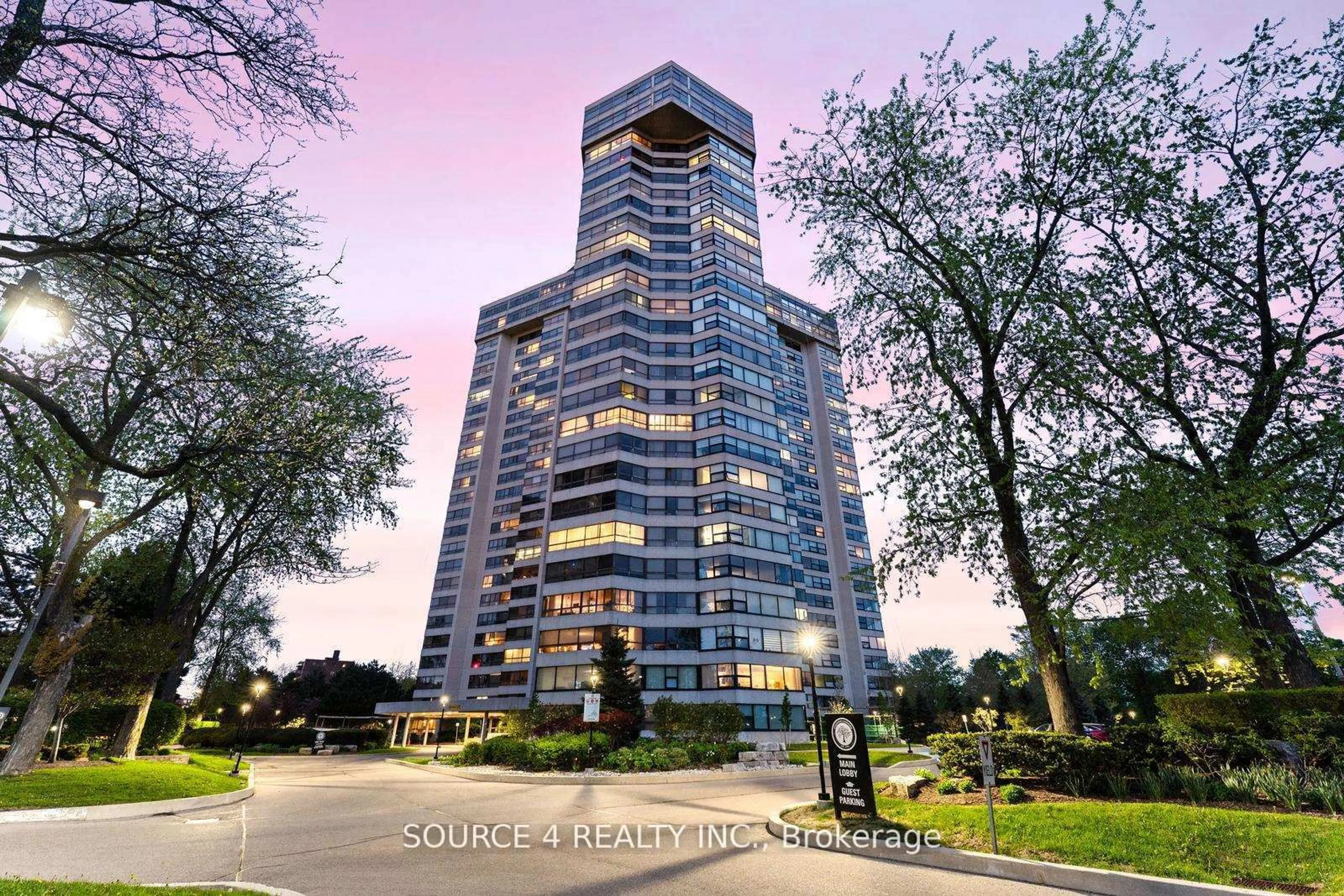 Unknown for 1300 Bloor St #PH 7, Mississauga Ontario L4Y 3Z2