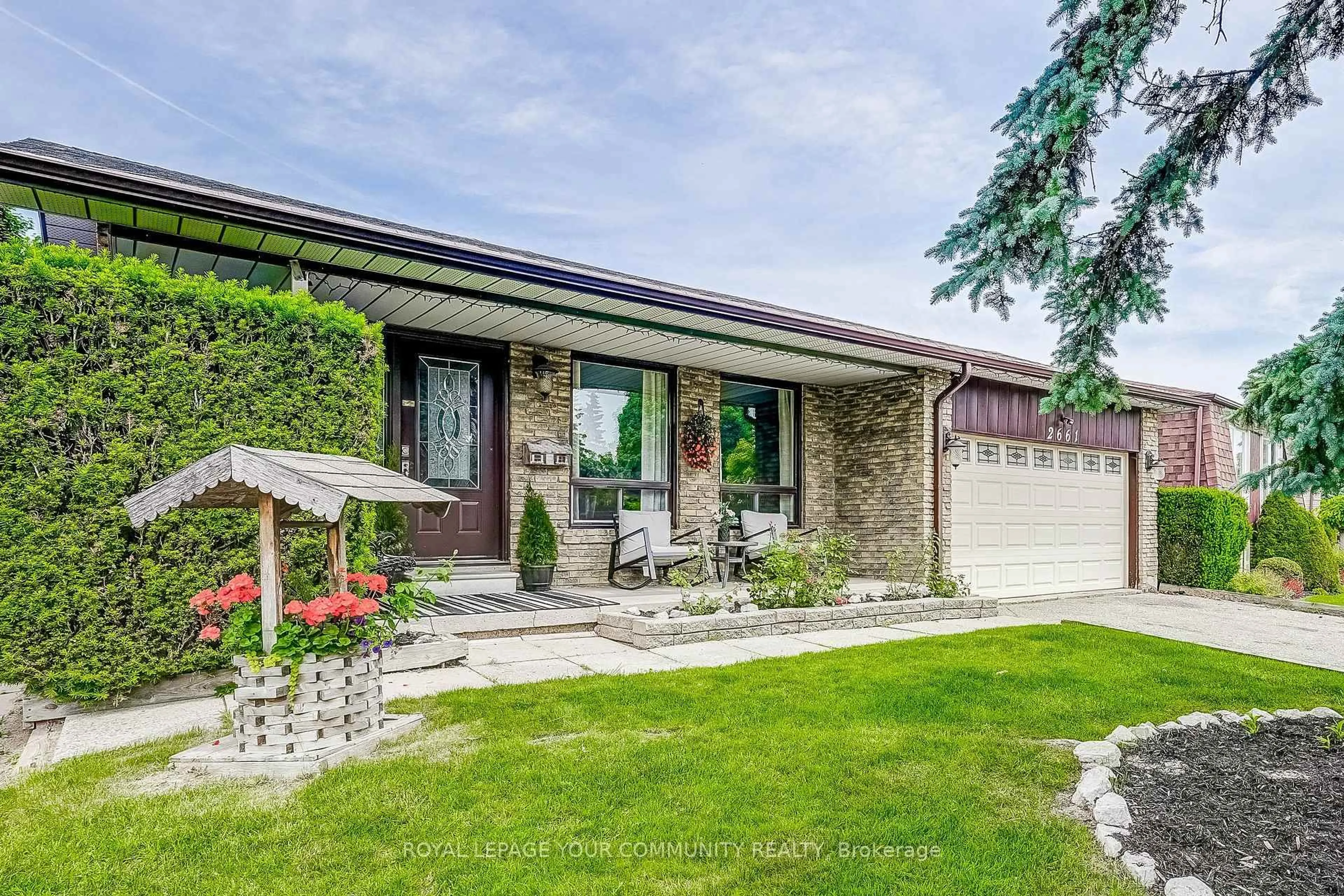 Home with brick exterior material, street for 2661 Council Ring Rd, Mississauga Ontario L5L 1S6