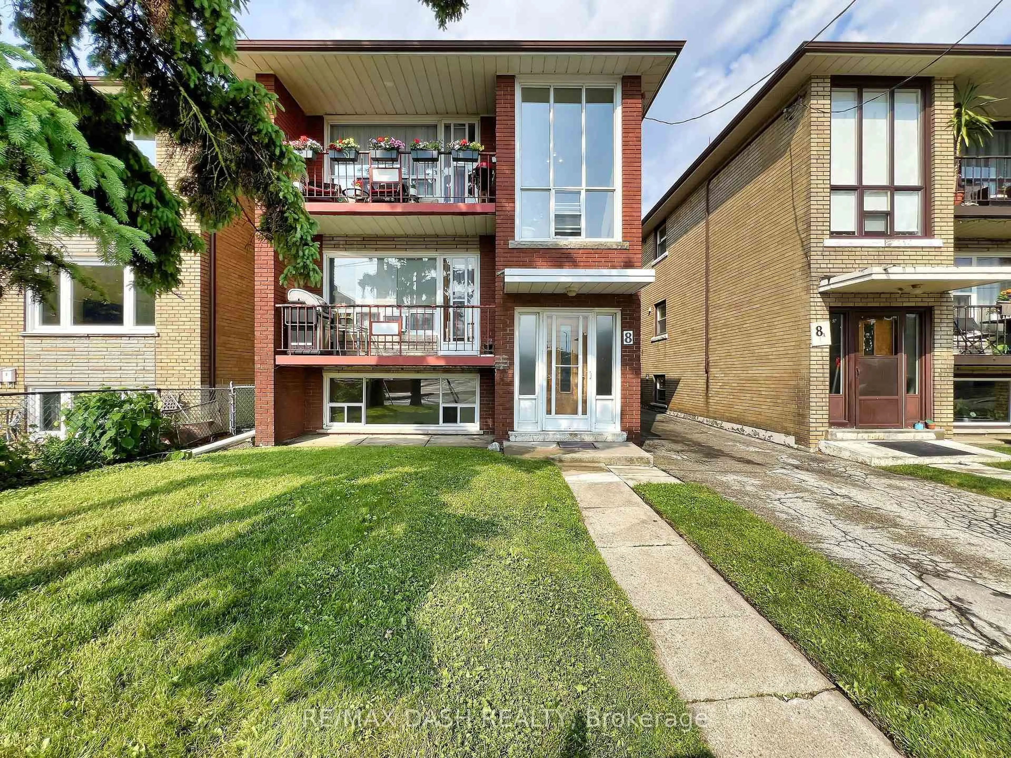 Home with brick exterior material, street for 8 Nineteenth St, Toronto Ontario M8V 3L3