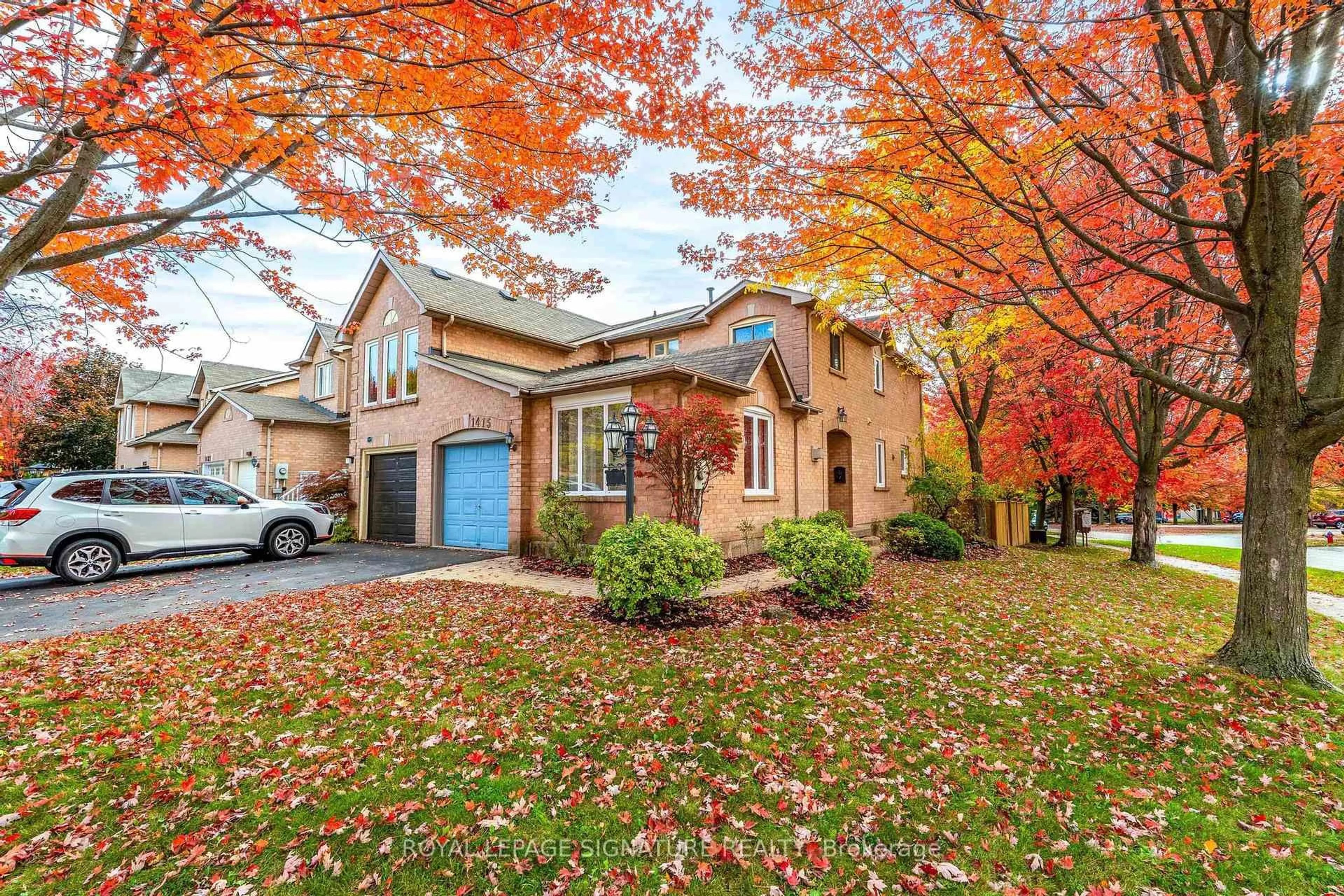 Home with brick exterior material, street for 1415 Stonecutter Dr, Oakville Ontario L6M 3C3