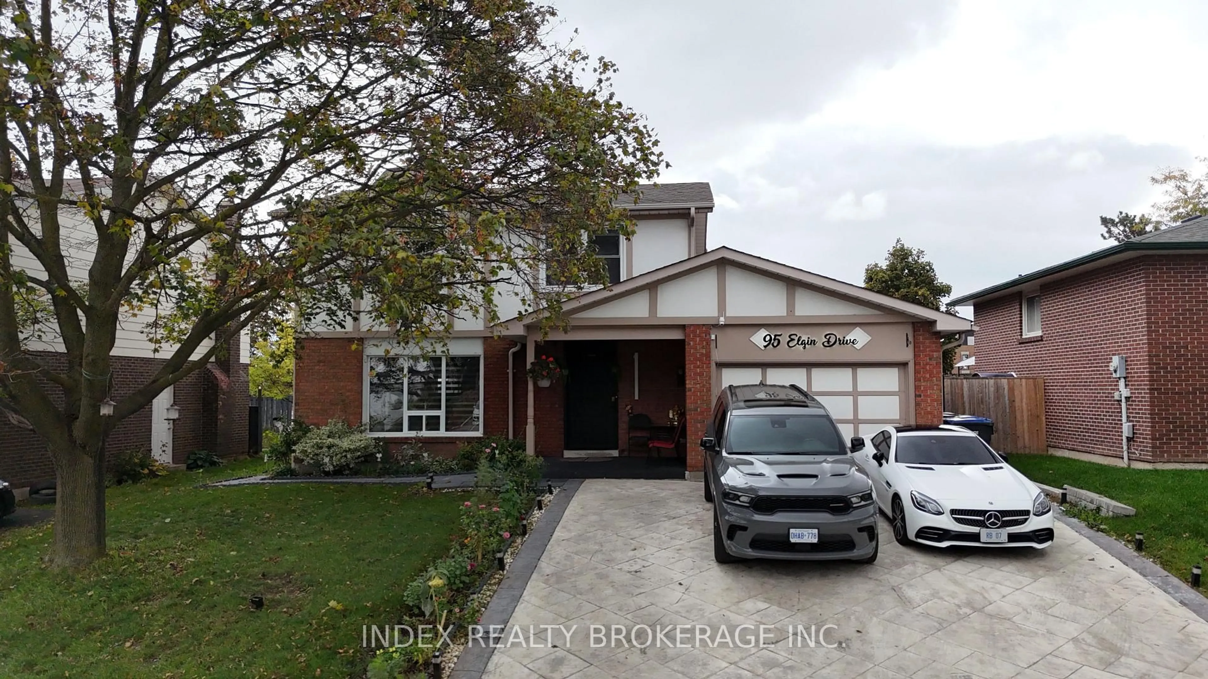 Home with brick exterior material, street for 95 Elgin Dr, Brampton Ontario L6Y 2E6
