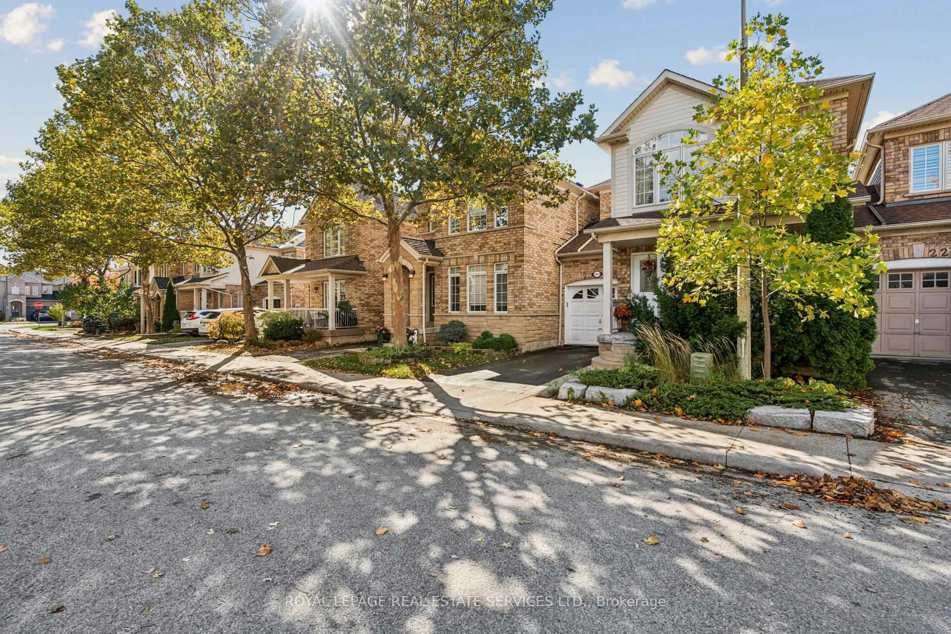 Unknown for 2293 Seton Cres, Burlington Ontario L7L 6Y4