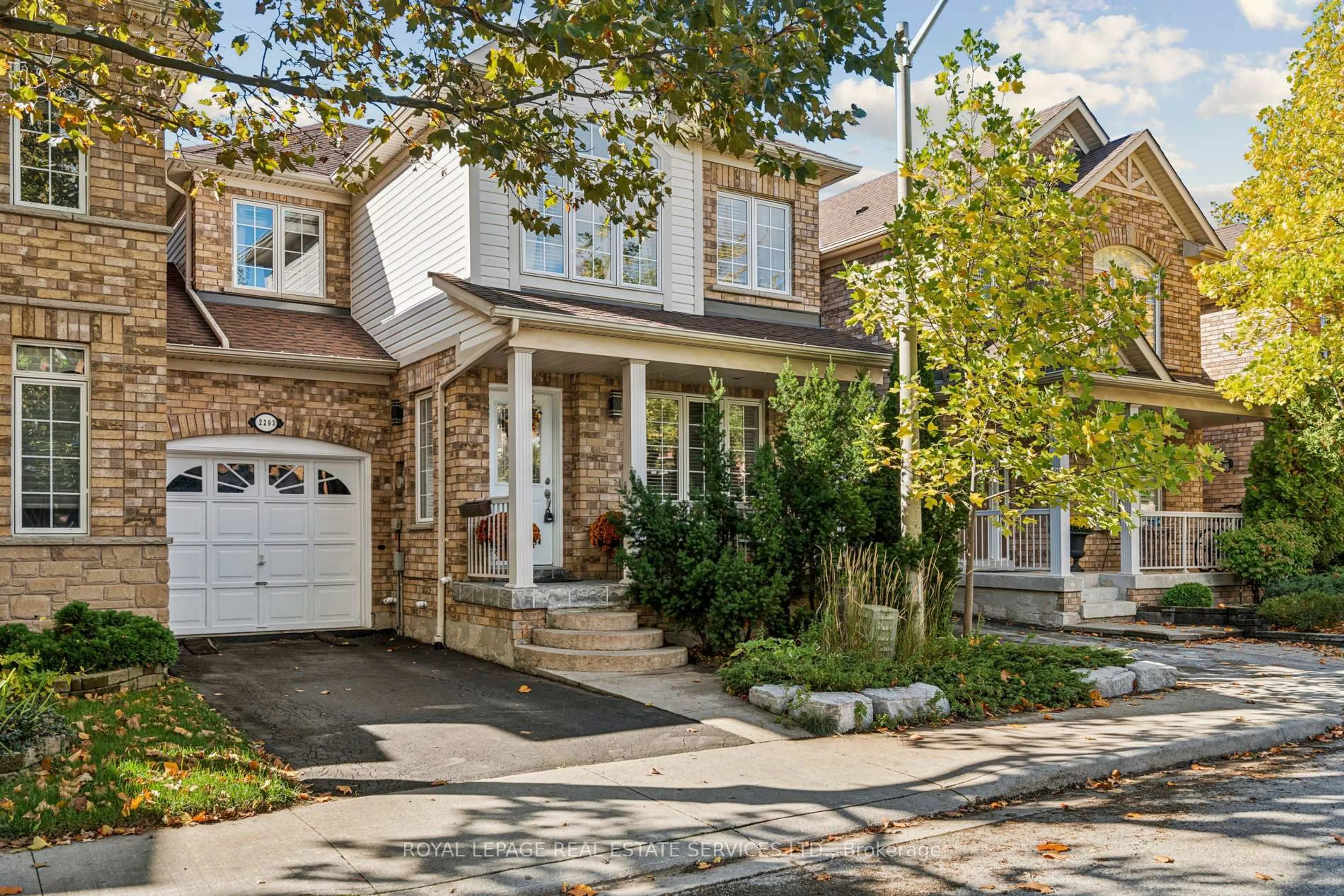 Home with brick exterior material, street for 2293 Seton Cres, Burlington Ontario L7L 6Y4