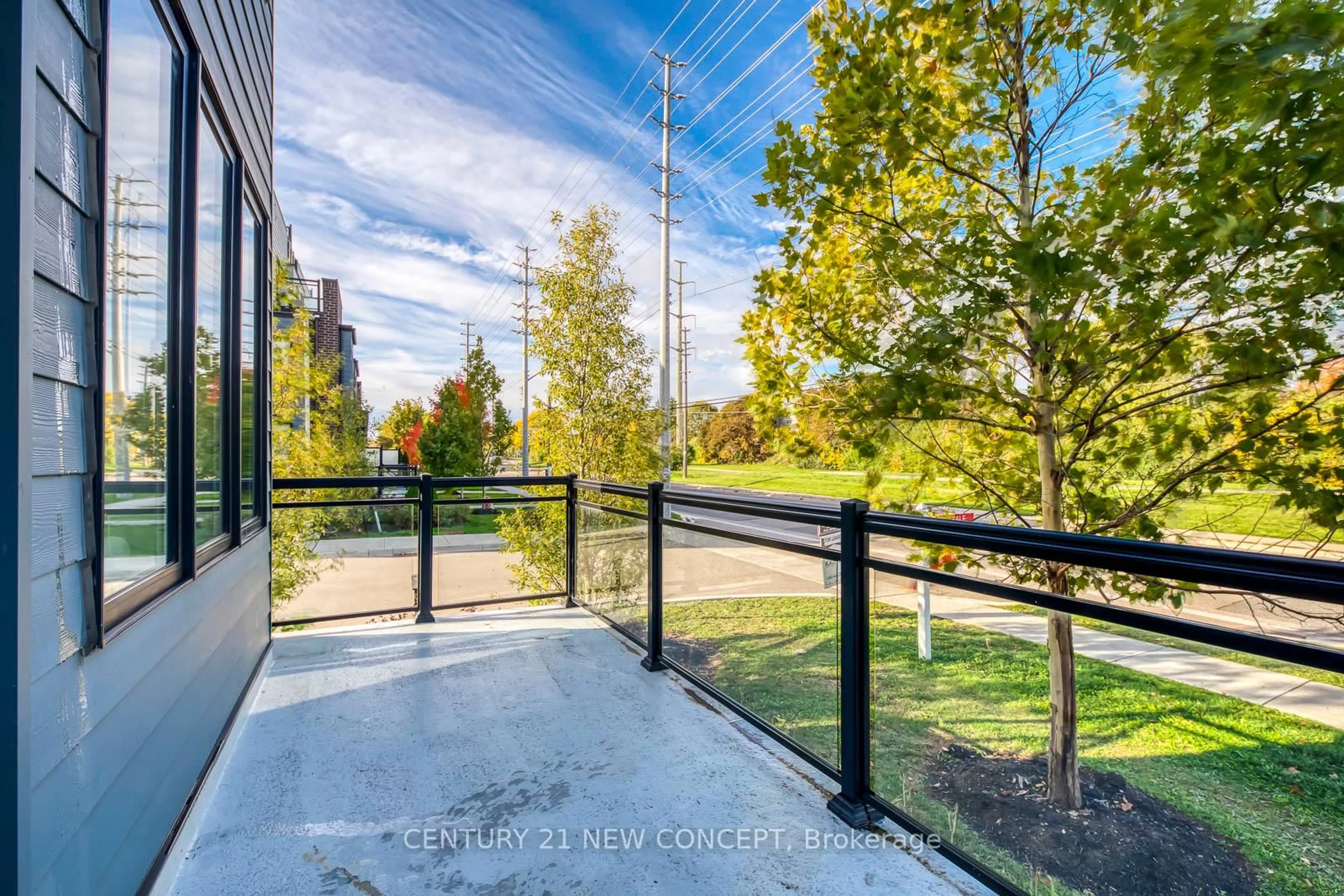 Patio, forest/trees view for 2212 Bromsgrove Rd #9, Mississauga Ontario L5J 0B3