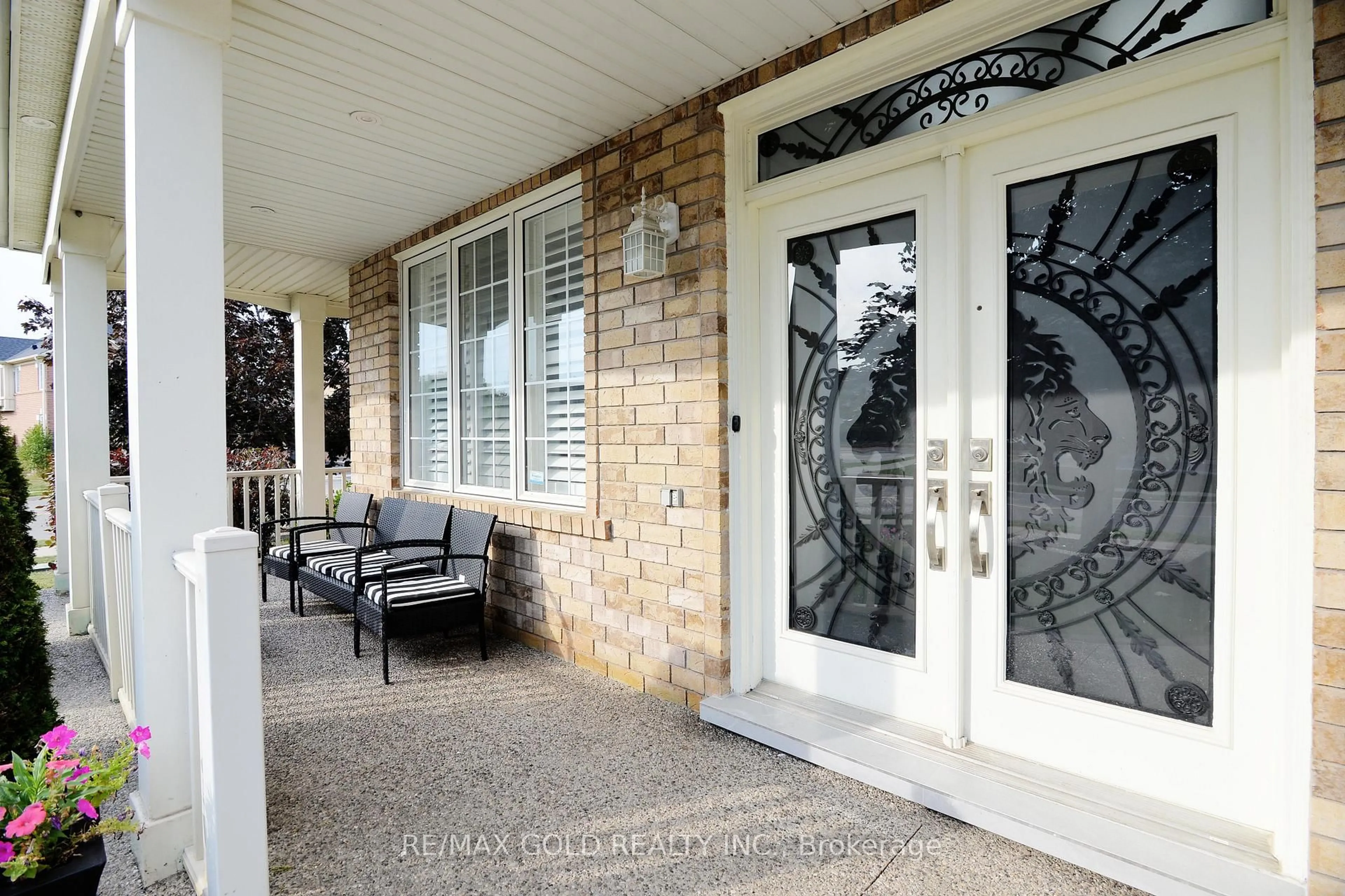 Unknown for 1 Blaketon Crt, Brampton Ontario L6P 1G4