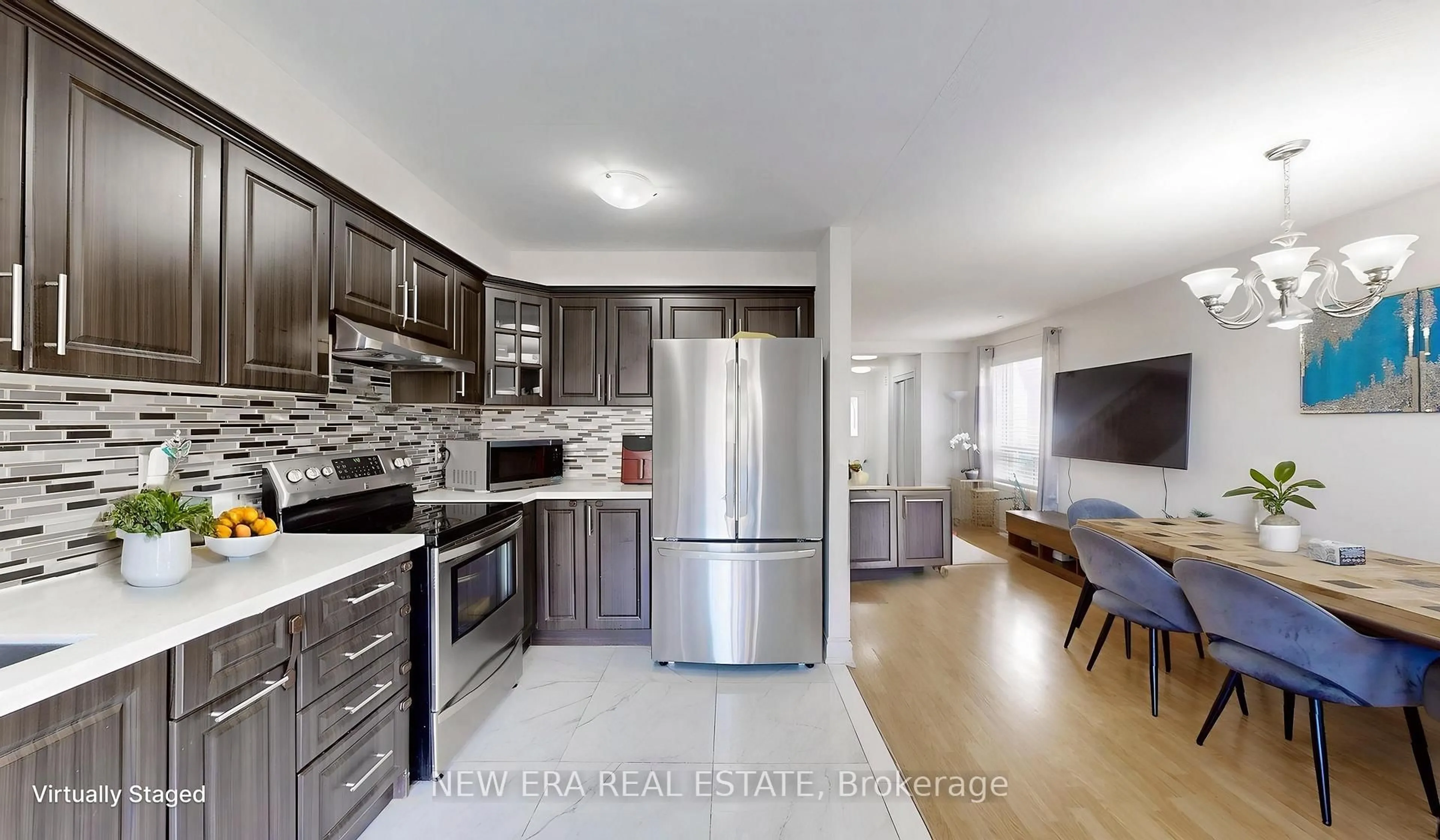 Open concept kitchen, unknown for 624 Rossellini Dr, Mississauga Ontario L5W 1M3