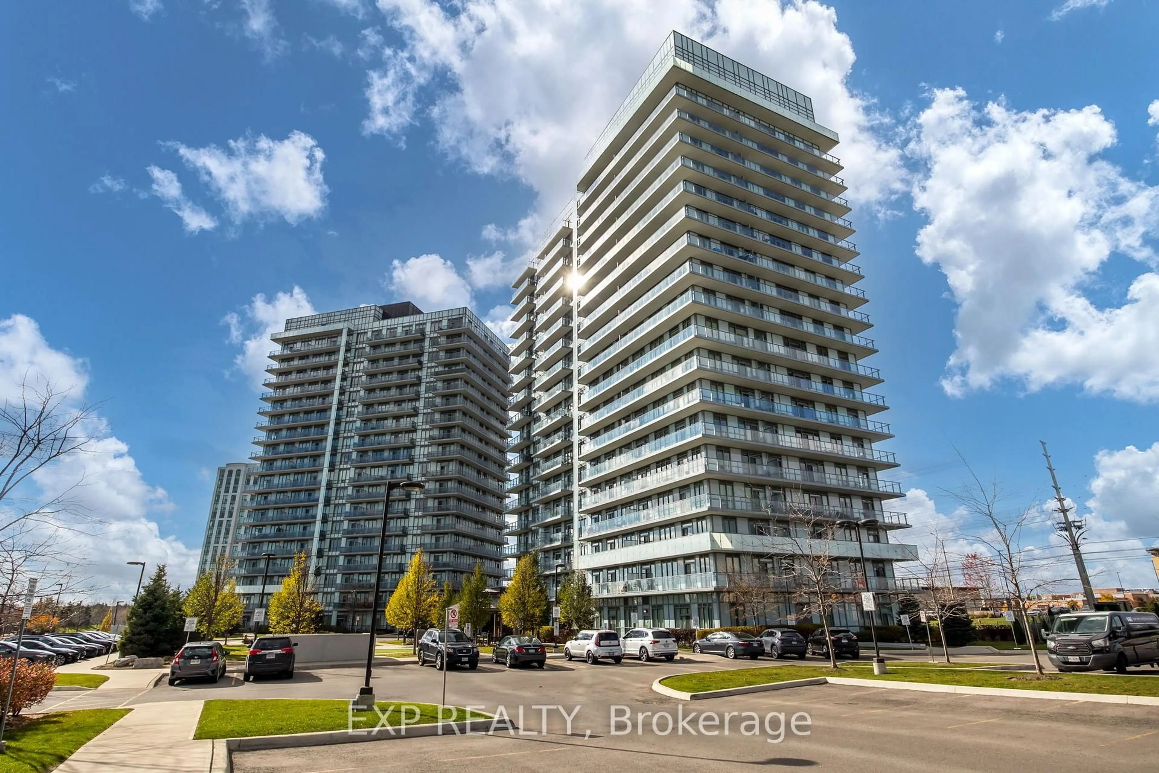 Blurry image for 4655 Glen Erin Dr #706, Mississauga Ontario L5M 0Z1
