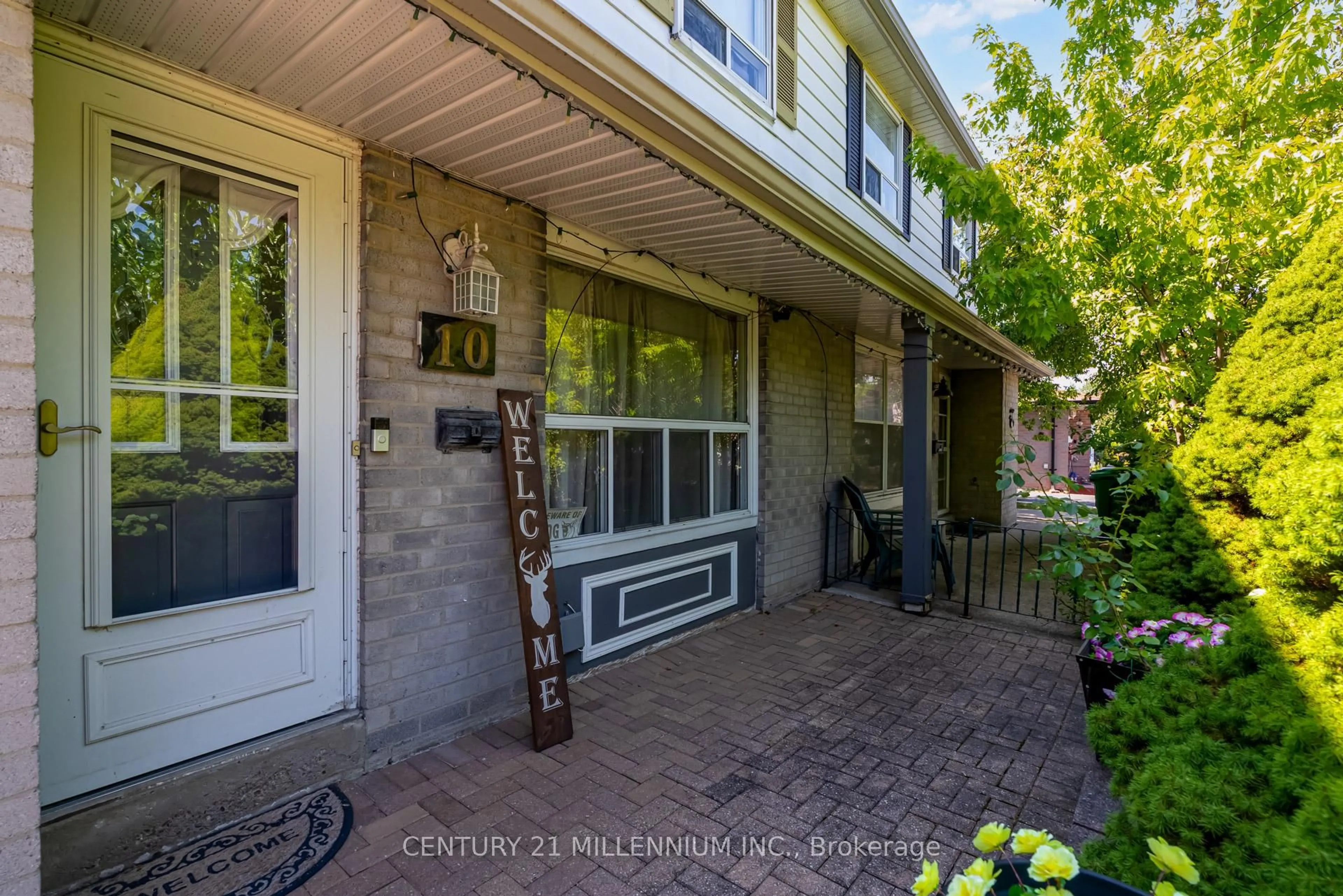 Unknown for 10 Greenwood Cres, Brampton Ontario L6S 1T3