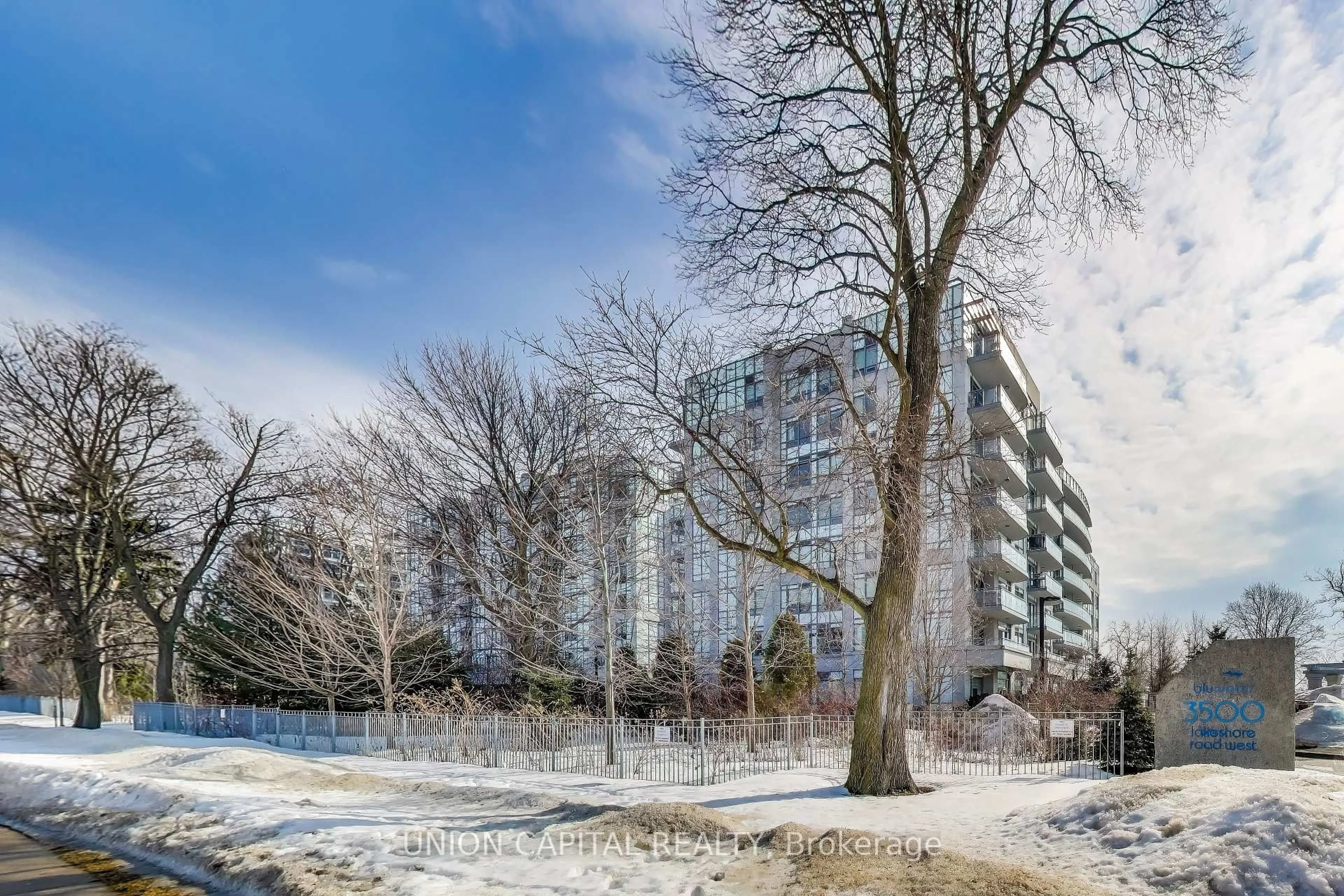 Unknown for 3500 Lakeshore Rd #525, Oakville Ontario L6L 0B4