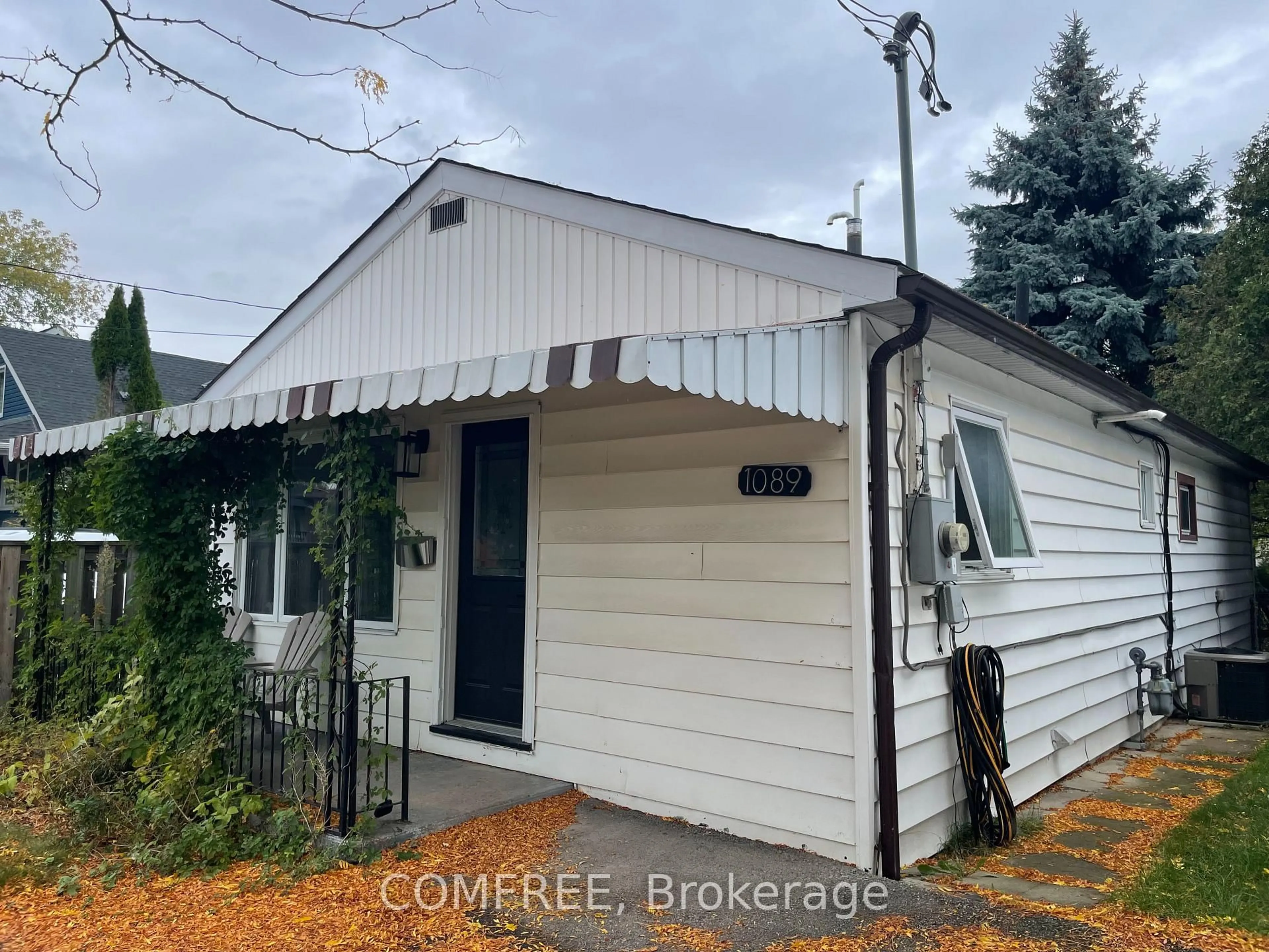 Unknown for 1089 Meredith Ave, Mississauga Ontario L5E 2C8