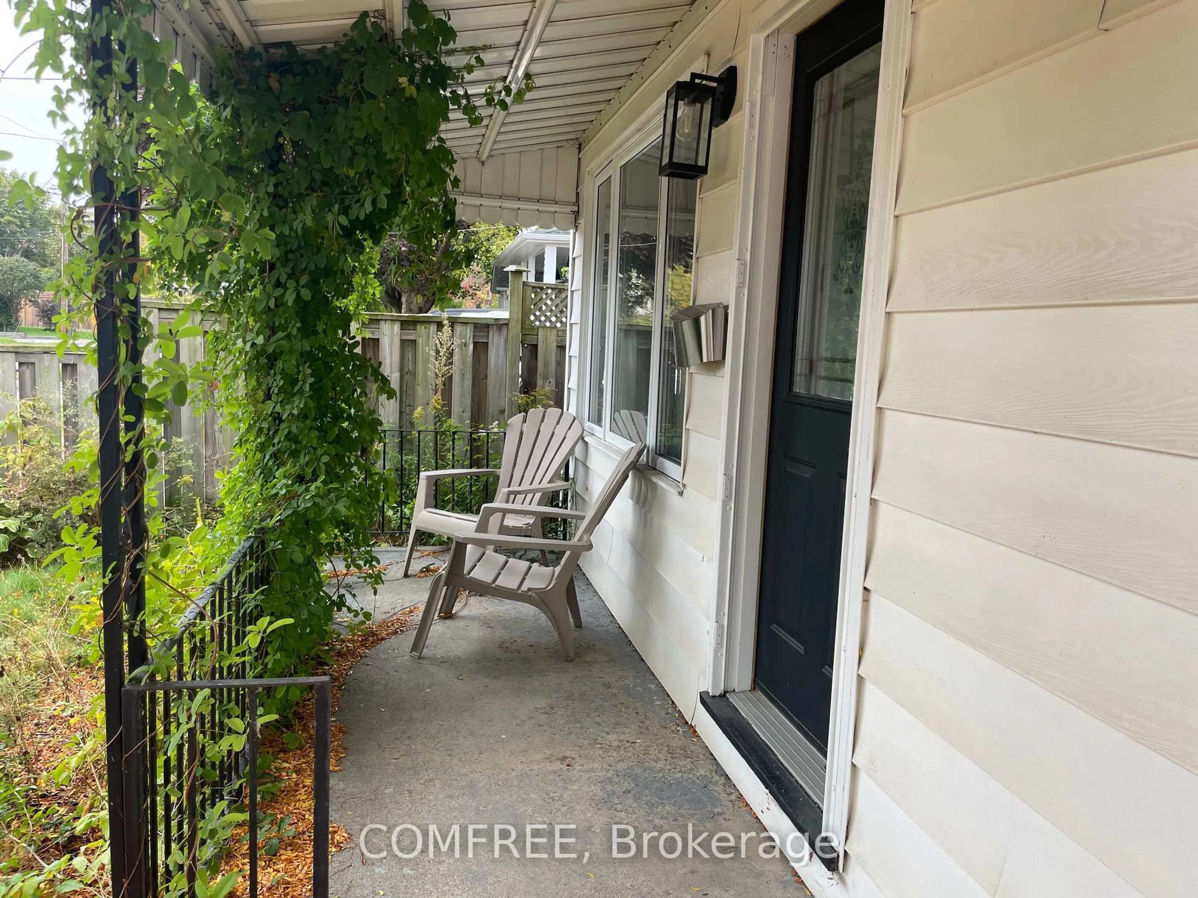 Unknown for 1089 Meredith Ave, Mississauga Ontario L5E 2C8