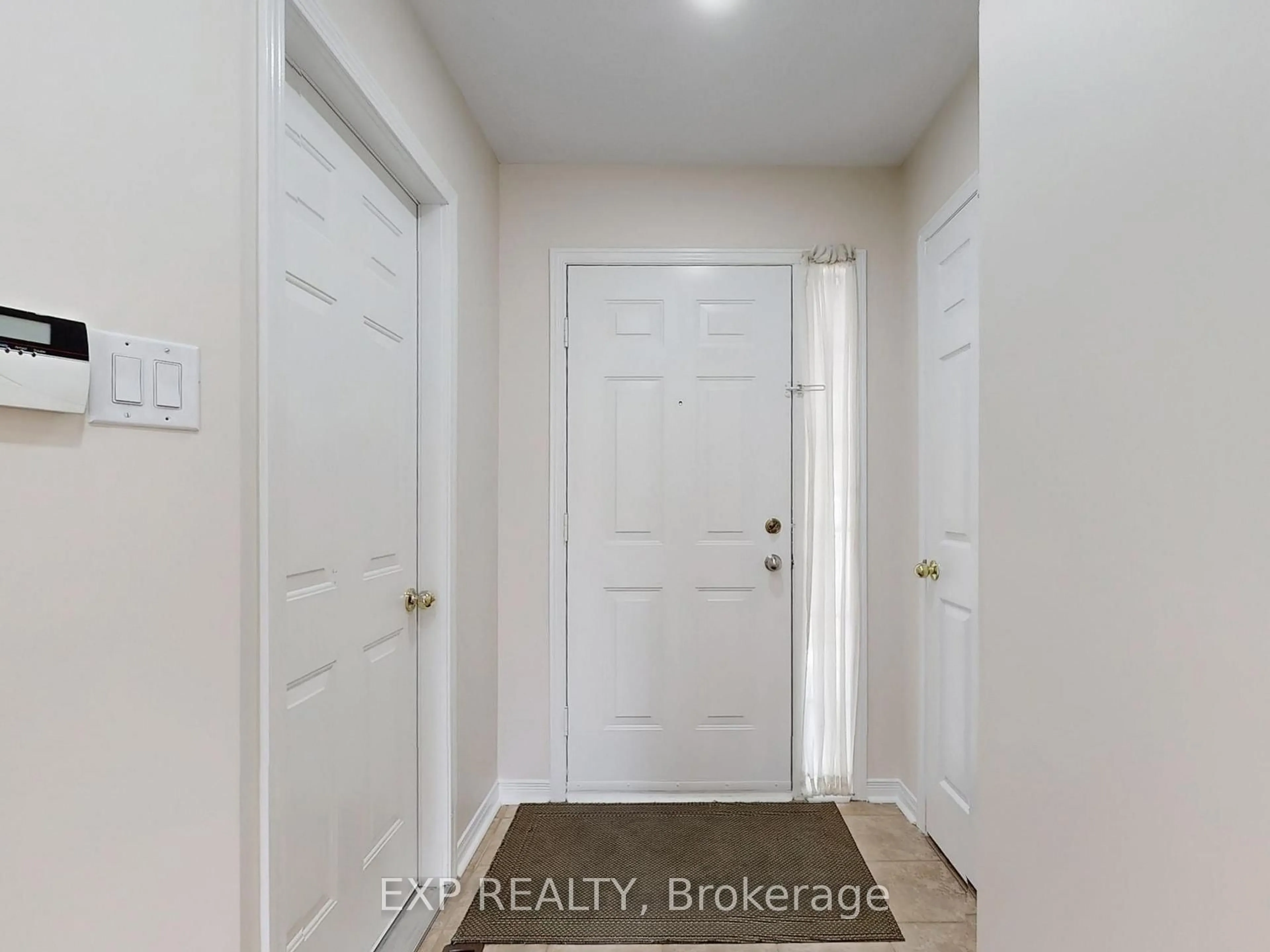 Indoor entryway for 46 Loons Call Cres, Brampton Ontario L6R 2G5