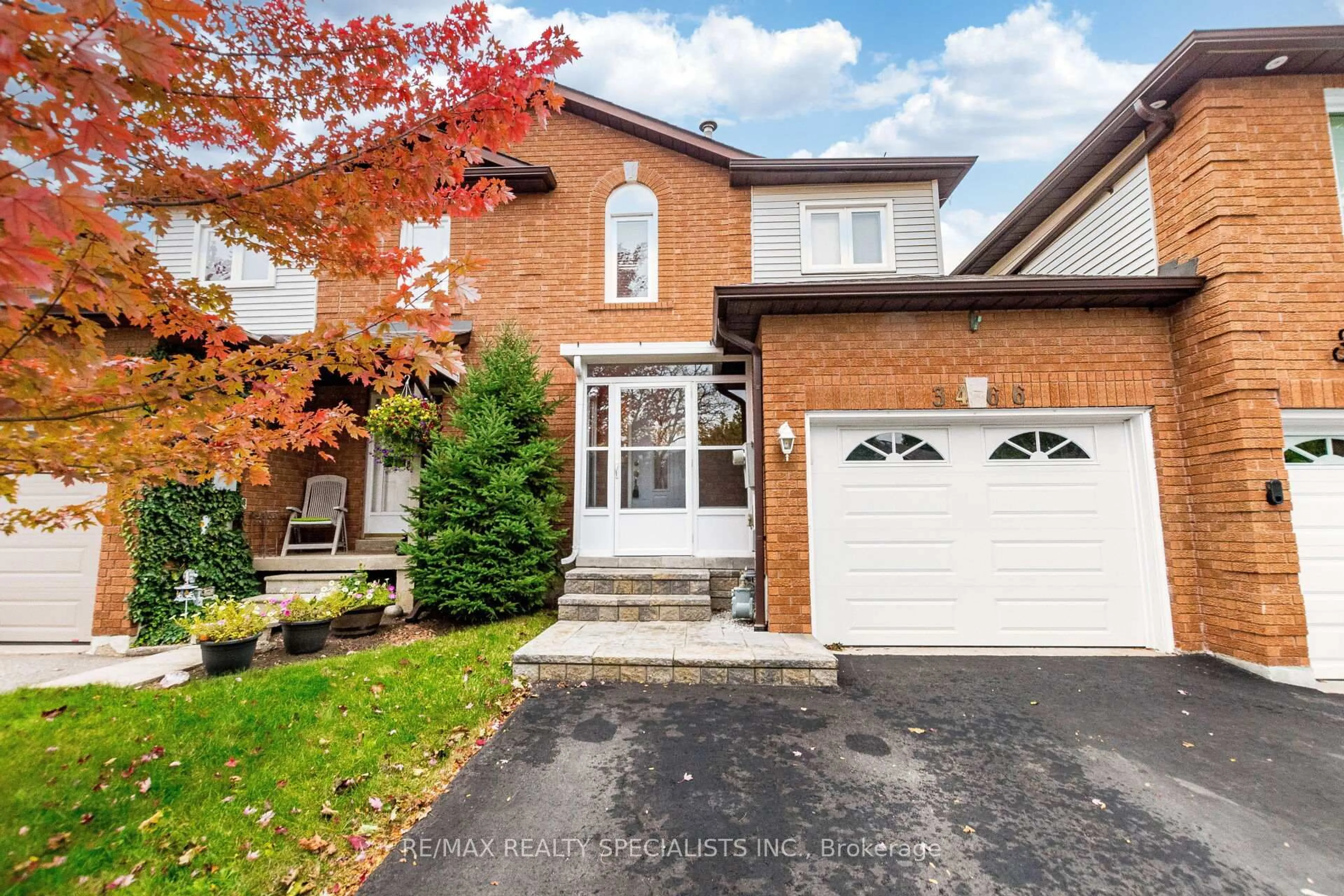 Home with brick exterior material, street for 3466 Nighthawk Tr, Mississauga Ontario L5N 6G3