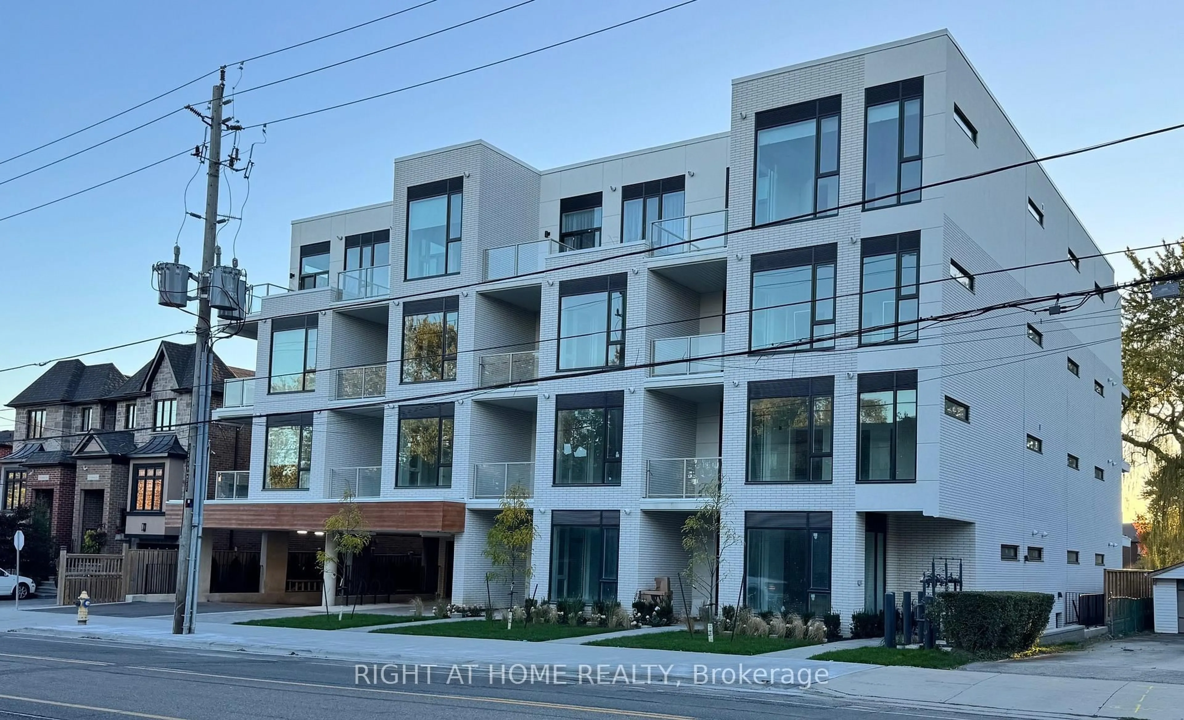 Unknown for 722 Marlee Ave #406, Toronto Ontario M6B 3J7