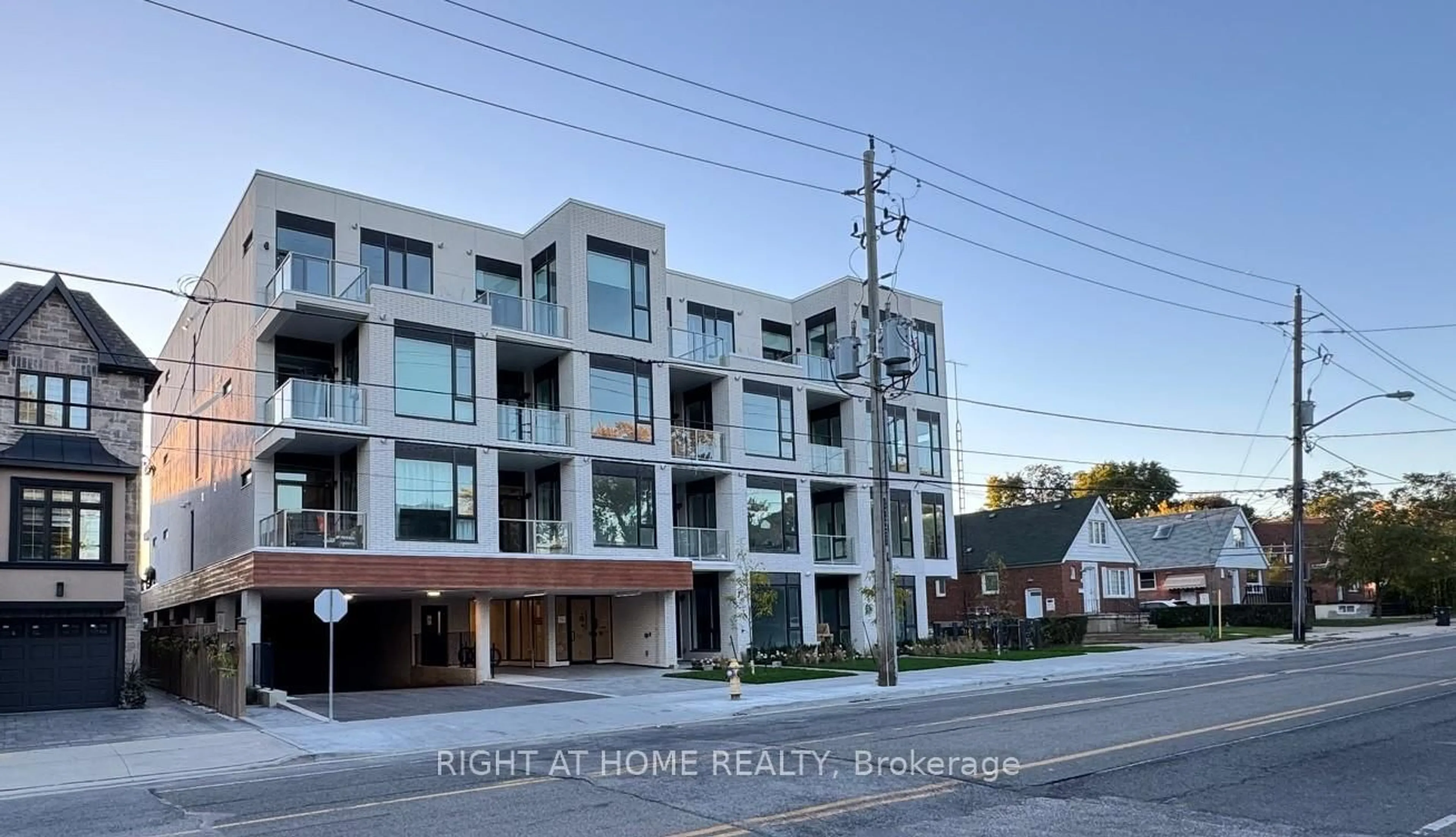 Unknown for 722 Marlee Ave #406, Toronto Ontario M6B 3J7
