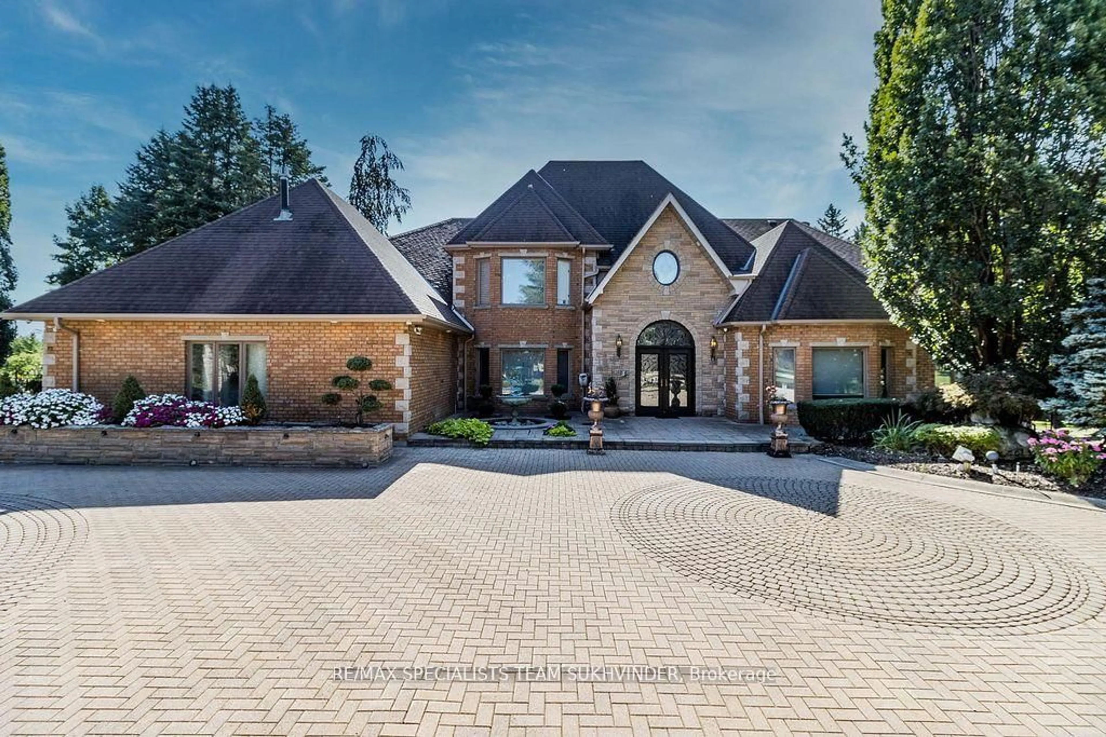 Home with brick exterior material, unknown for 12 Edgeforest Dr, Brampton Ontario L6P 0E1