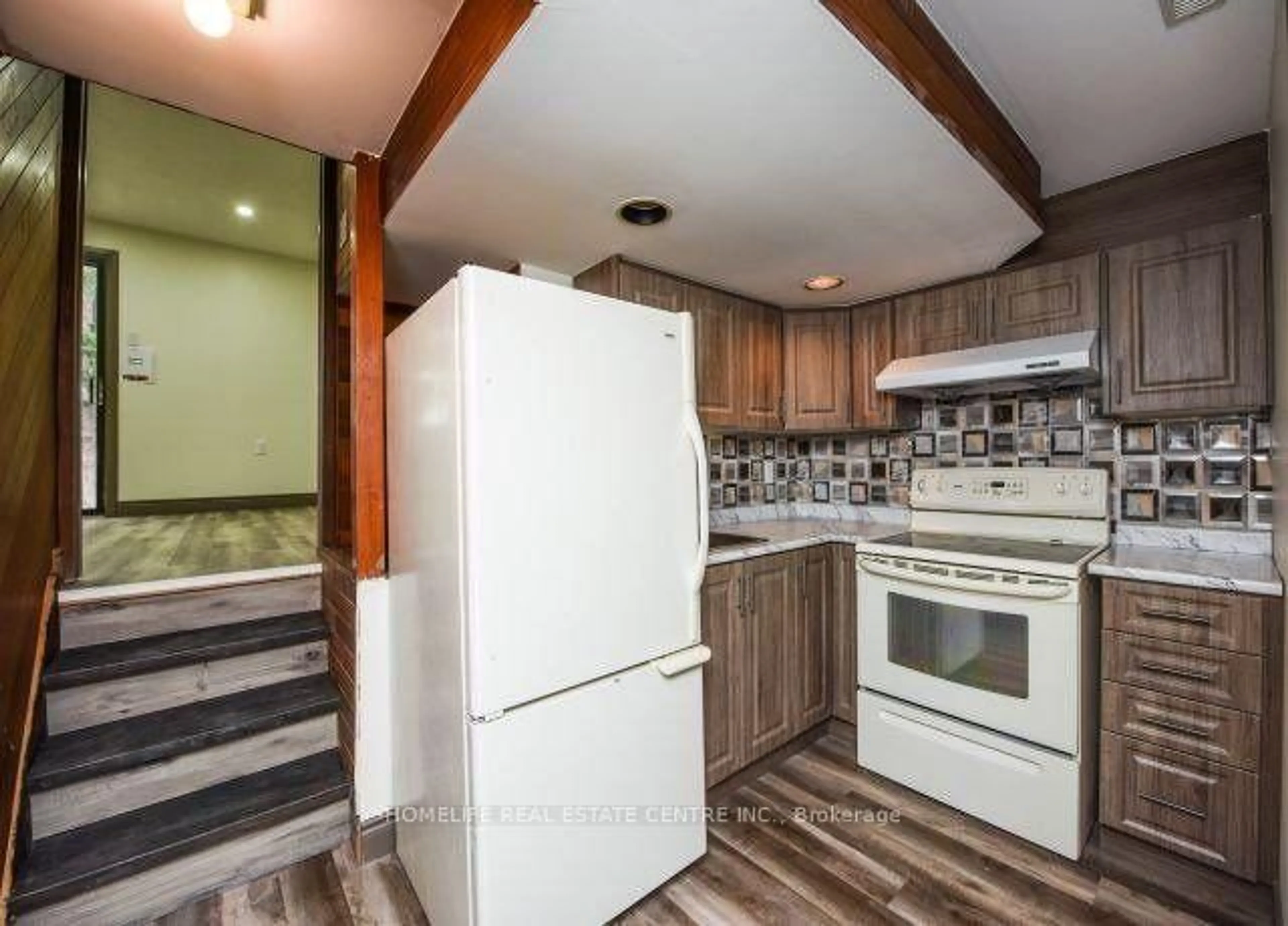Unknown for 20 Oleander Cres, Brampton Ontario L6Z 2C2
