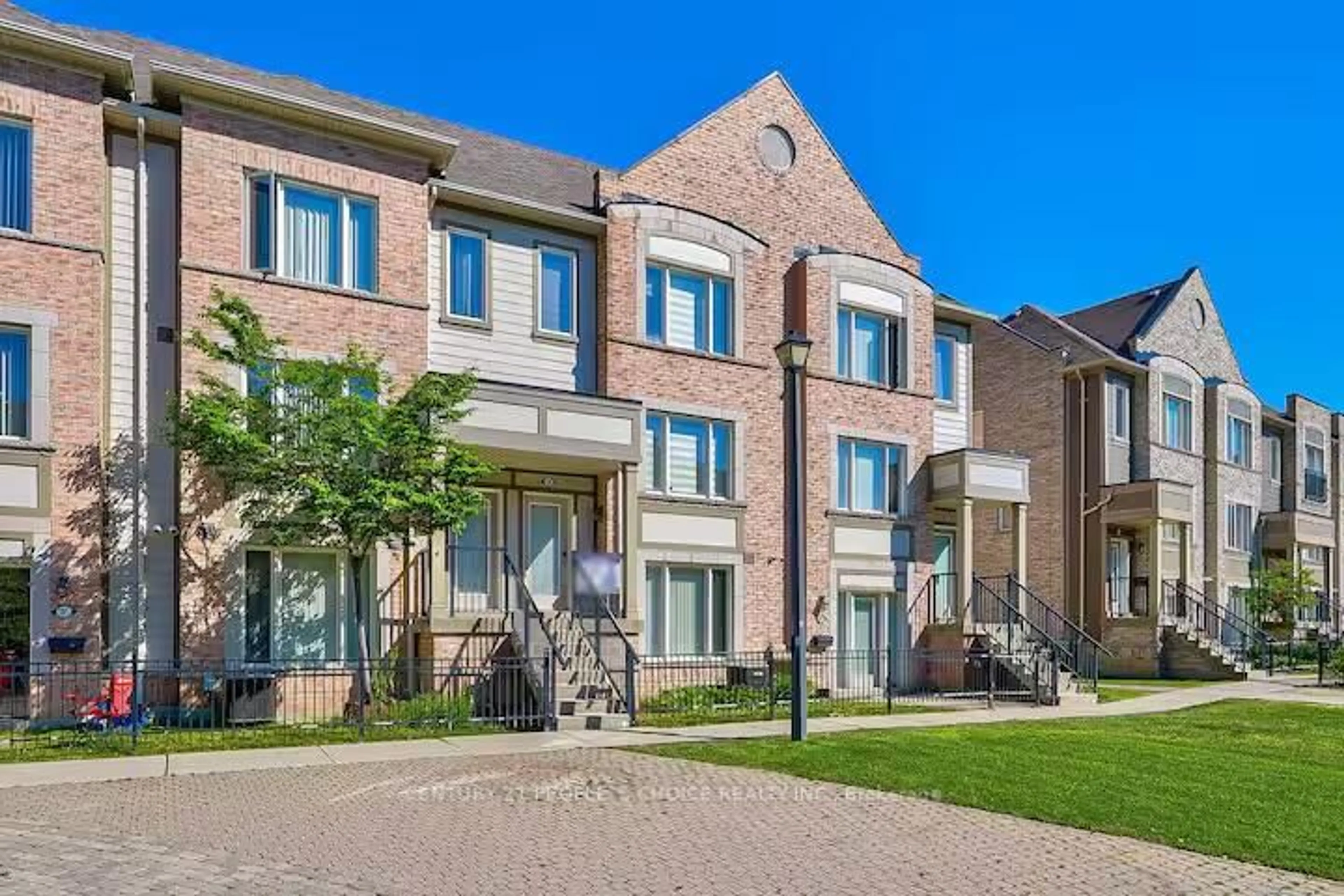 Home with brick exterior material, street for 3050 Erin Centre Blvd #101, Mississauga Ontario L5M 0P5