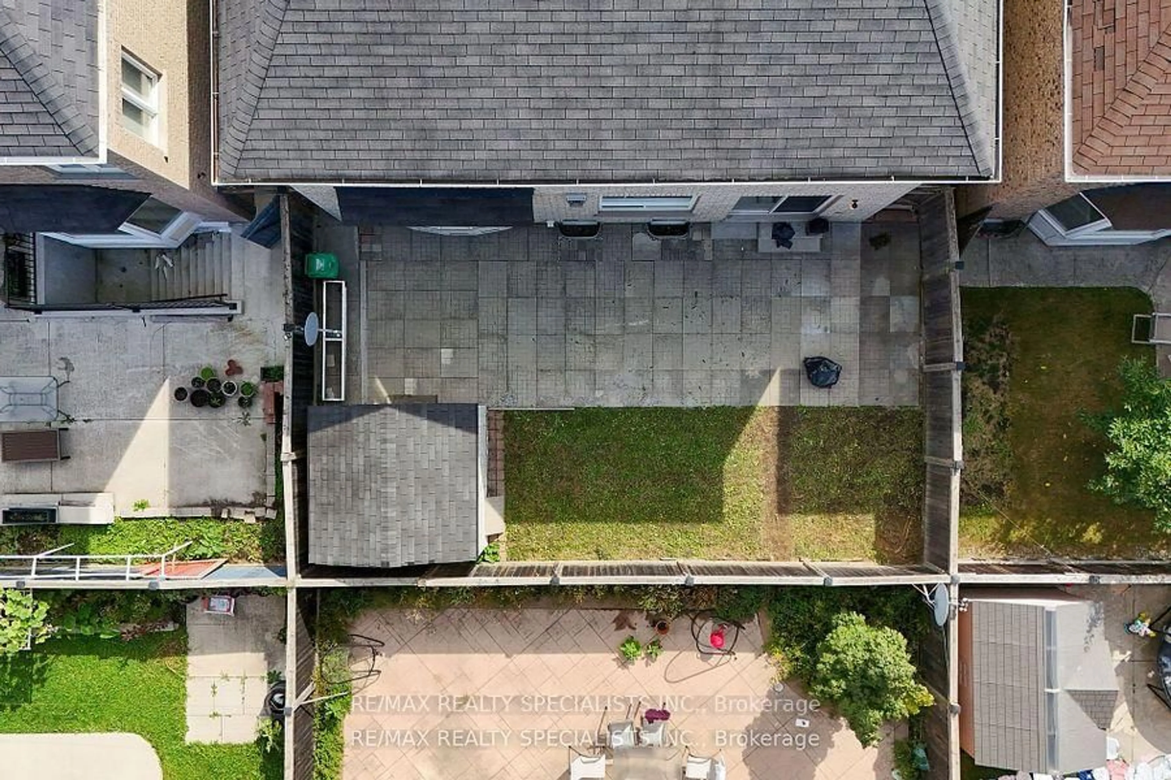 A pic from outside/outdoor area/front of a property/back of a property/a pic from drone, unknown for 428 Father Tobin Rd, Brampton Ontario L6R 0S2