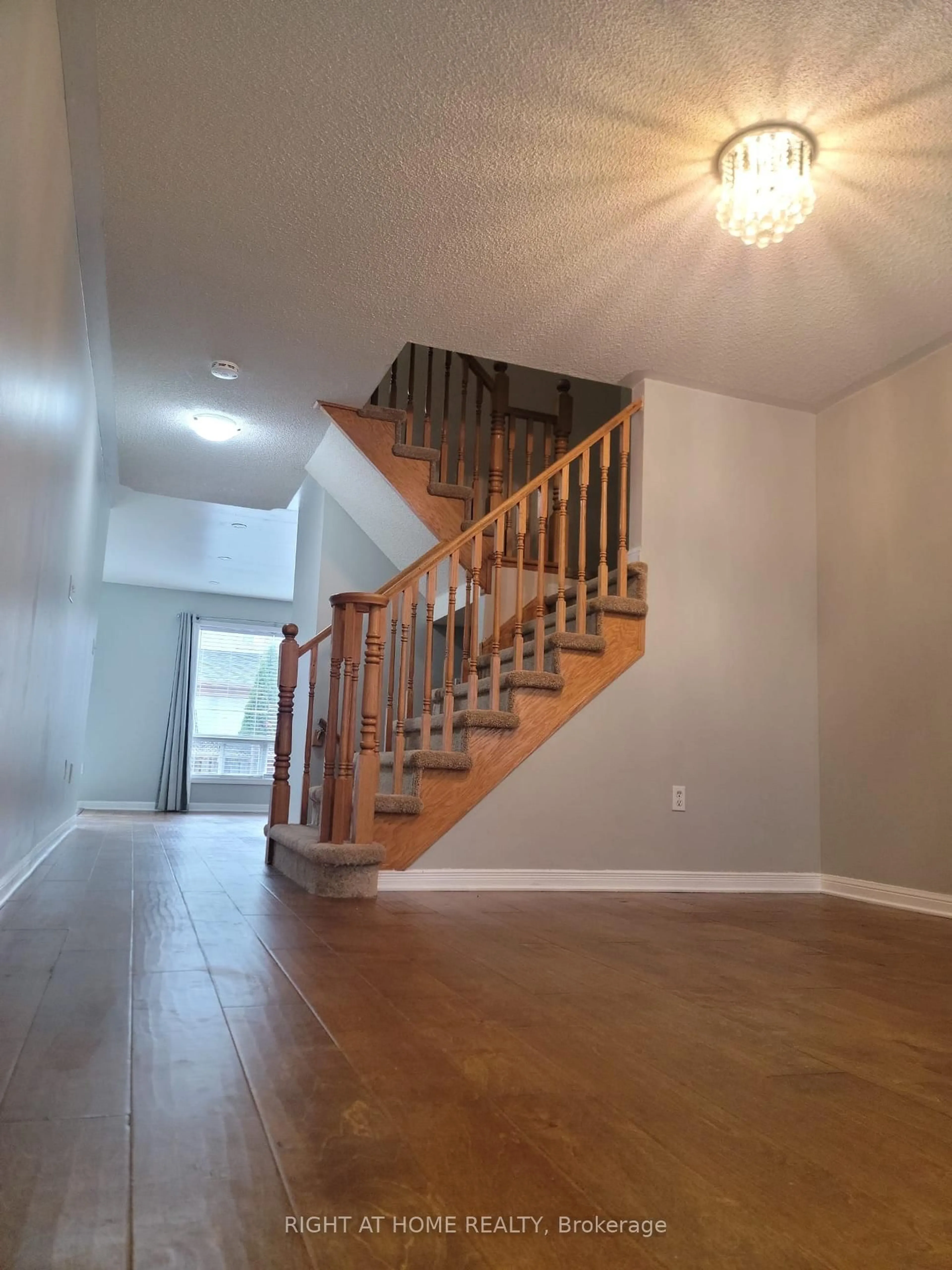 Unknown for 1407 Mcdermott Way, Milton Ontario L9T 6L6