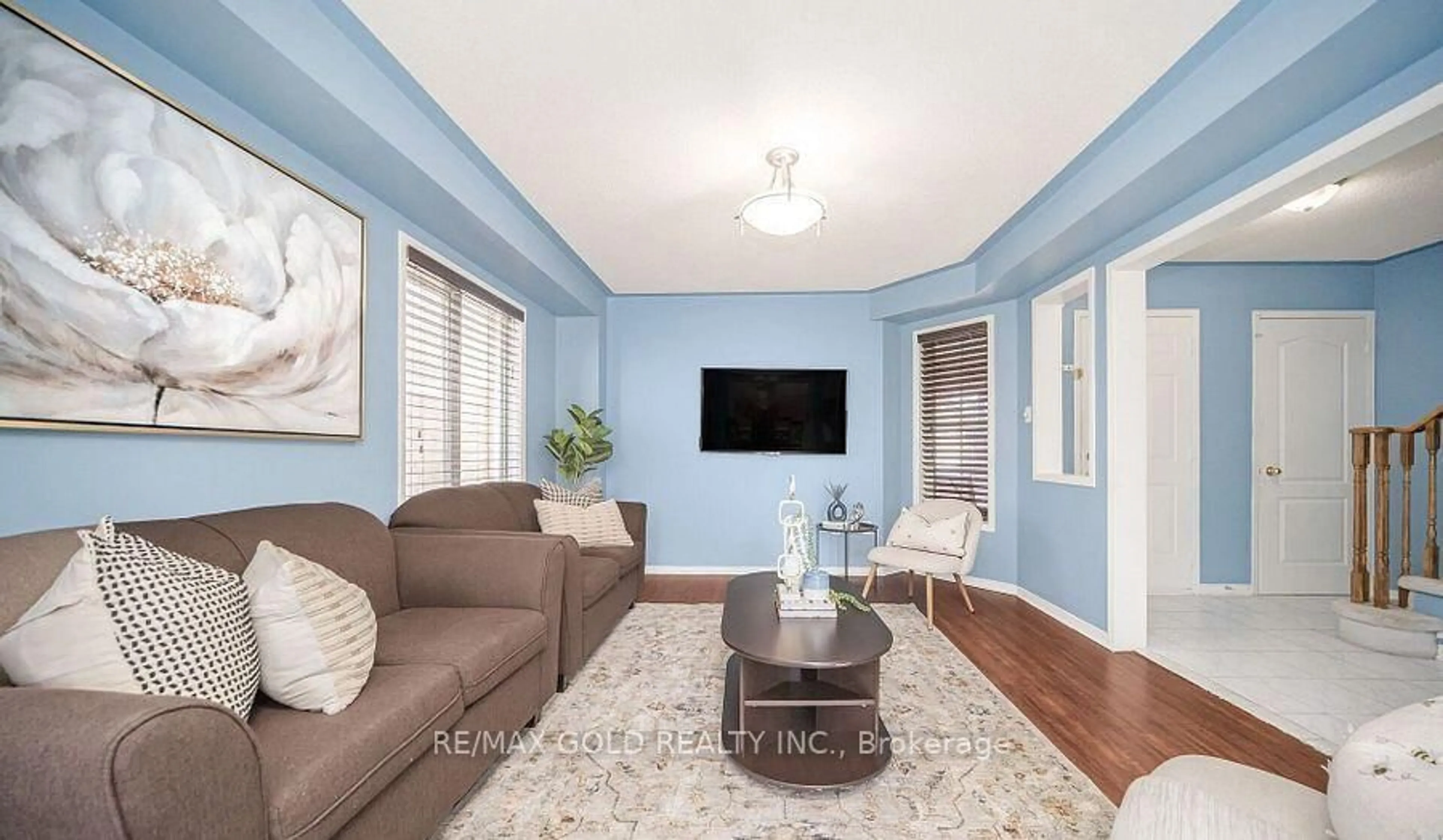 Living room with furniture, unknown for 108 Black Forest Dr, Brampton Ontario L6R 2E6