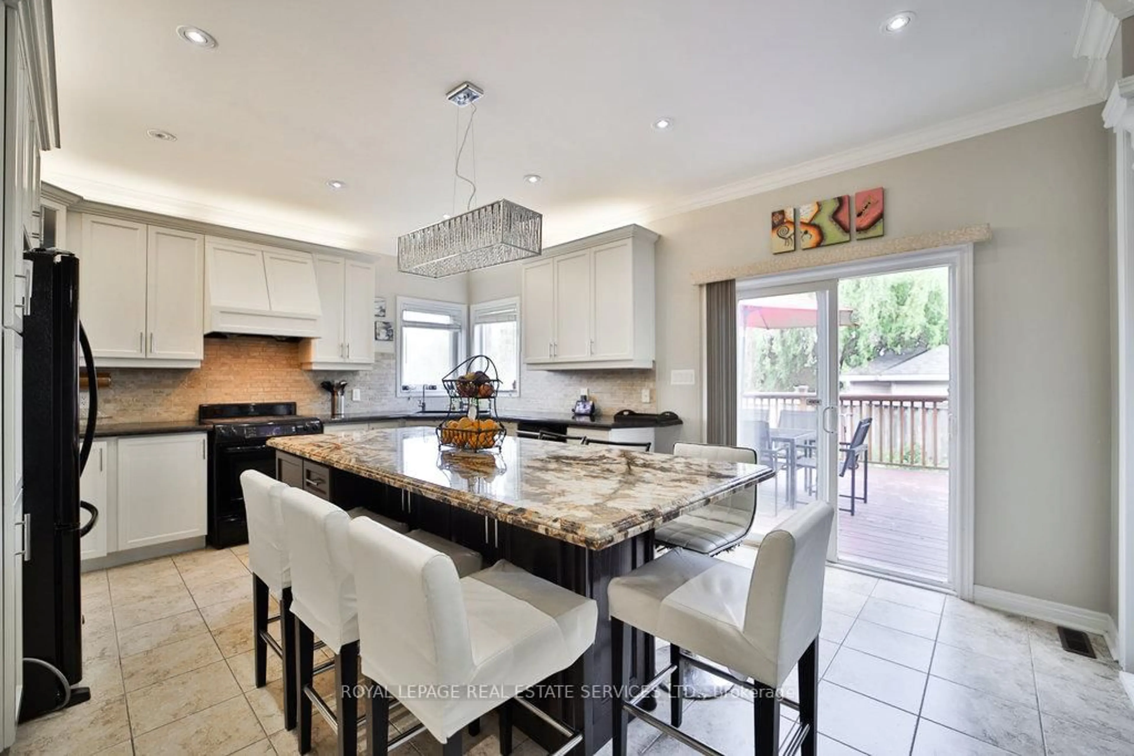 Contemporary kitchen, ceramic/tile floor for 44 Game Creek Cres, Brampton Ontario L7A 0K3