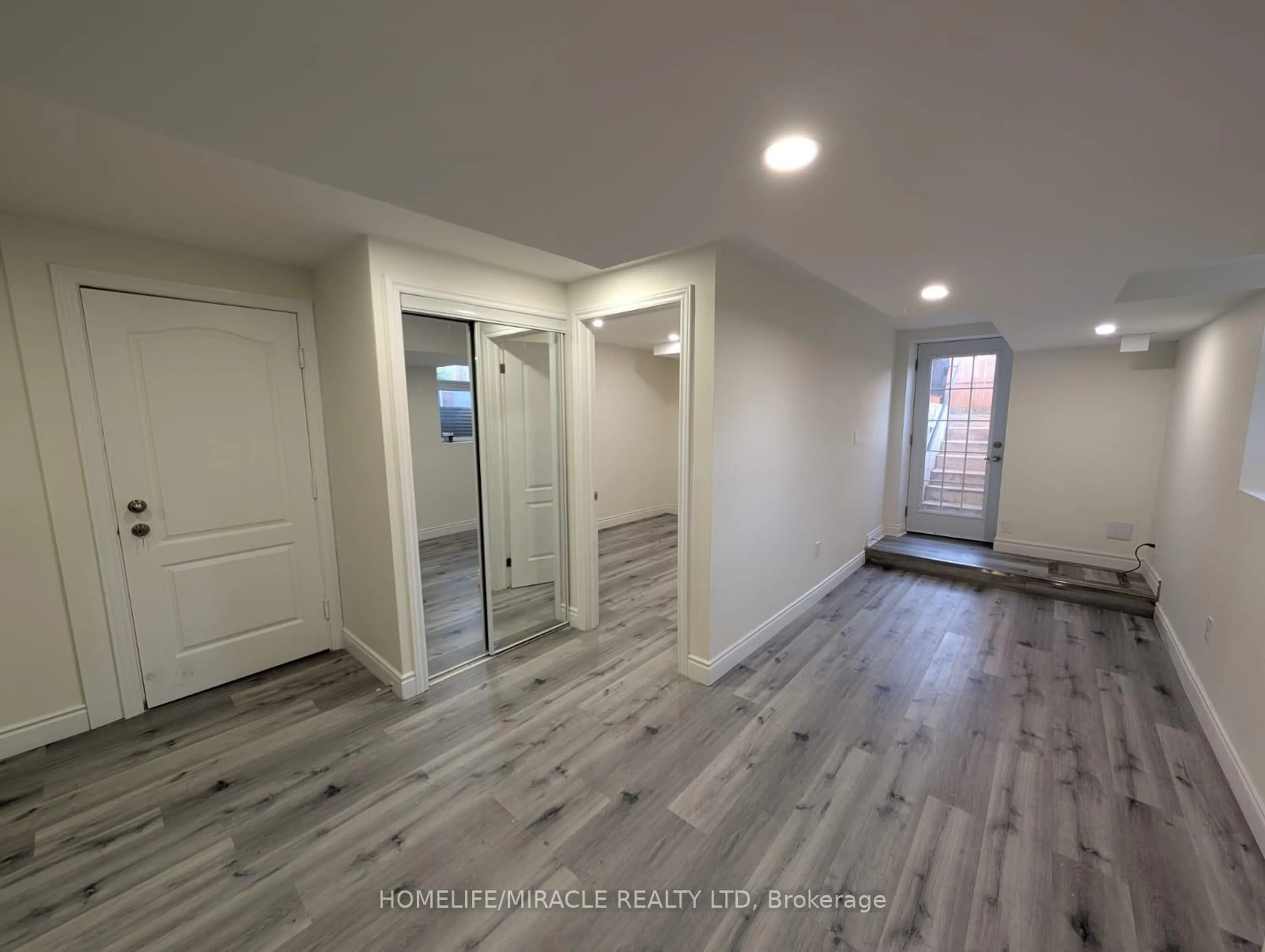Unknown for 37 Calm Waters Cres, Brampton Ontario L6V 4R9