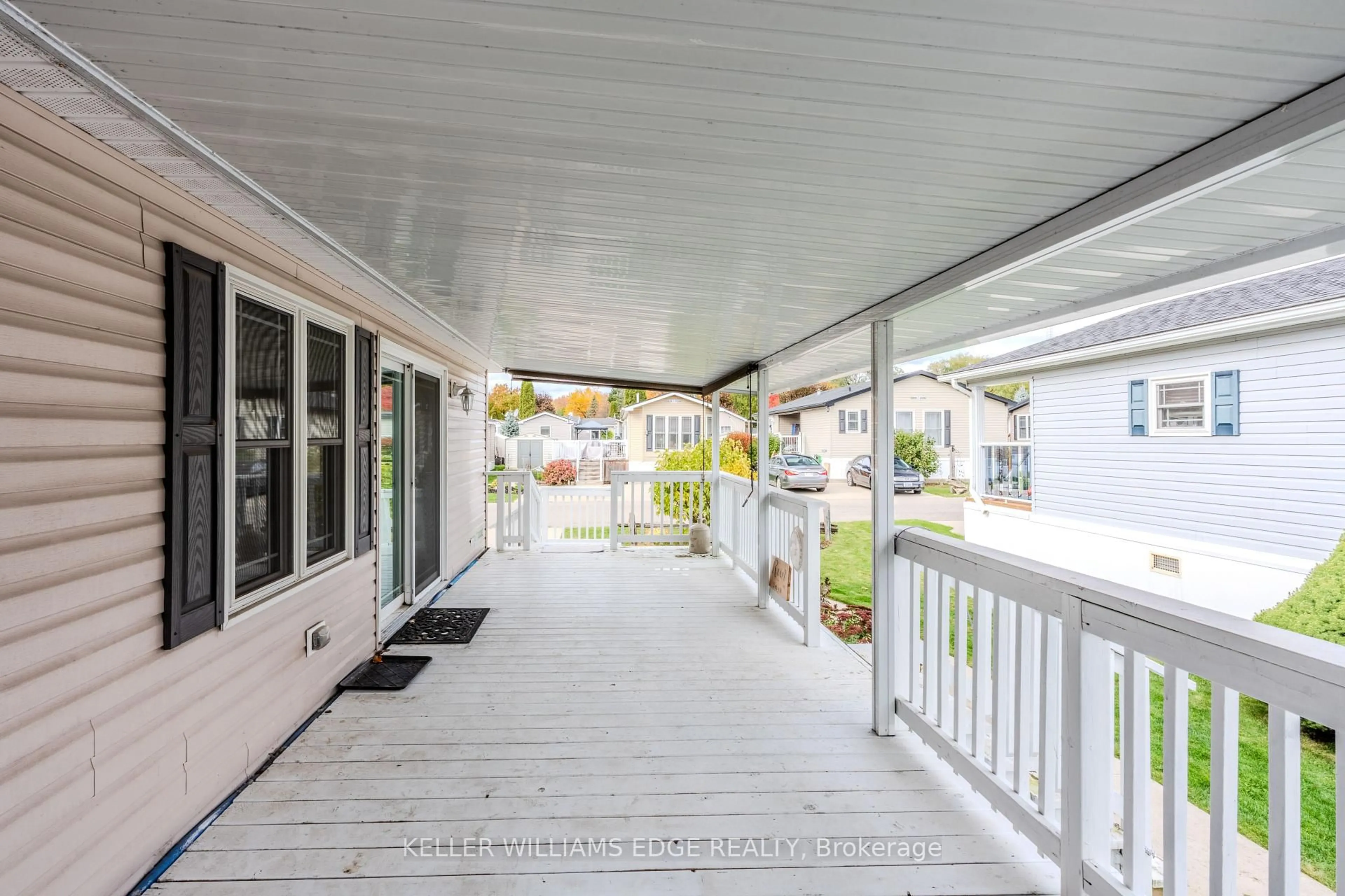 Patio, street for 4449 Milburough Line #4 Tamarack, Burlington Ontario L7P 0C5