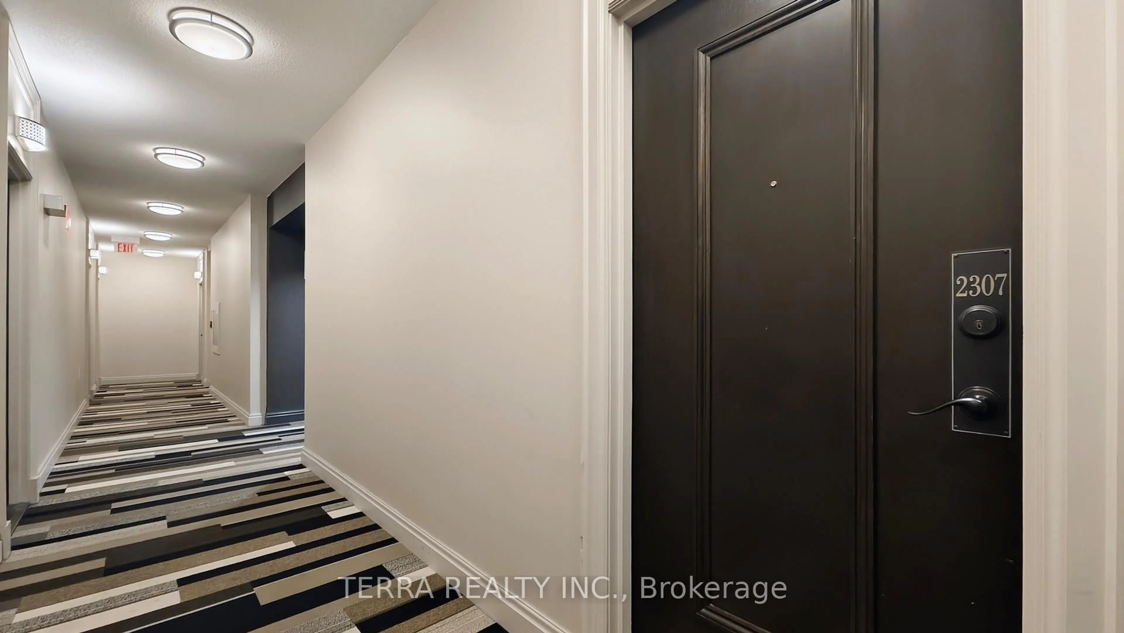 Indoor entryway for 385 Prince Of Wales Dr #2307, Mississauga Ontario L5B 0C6