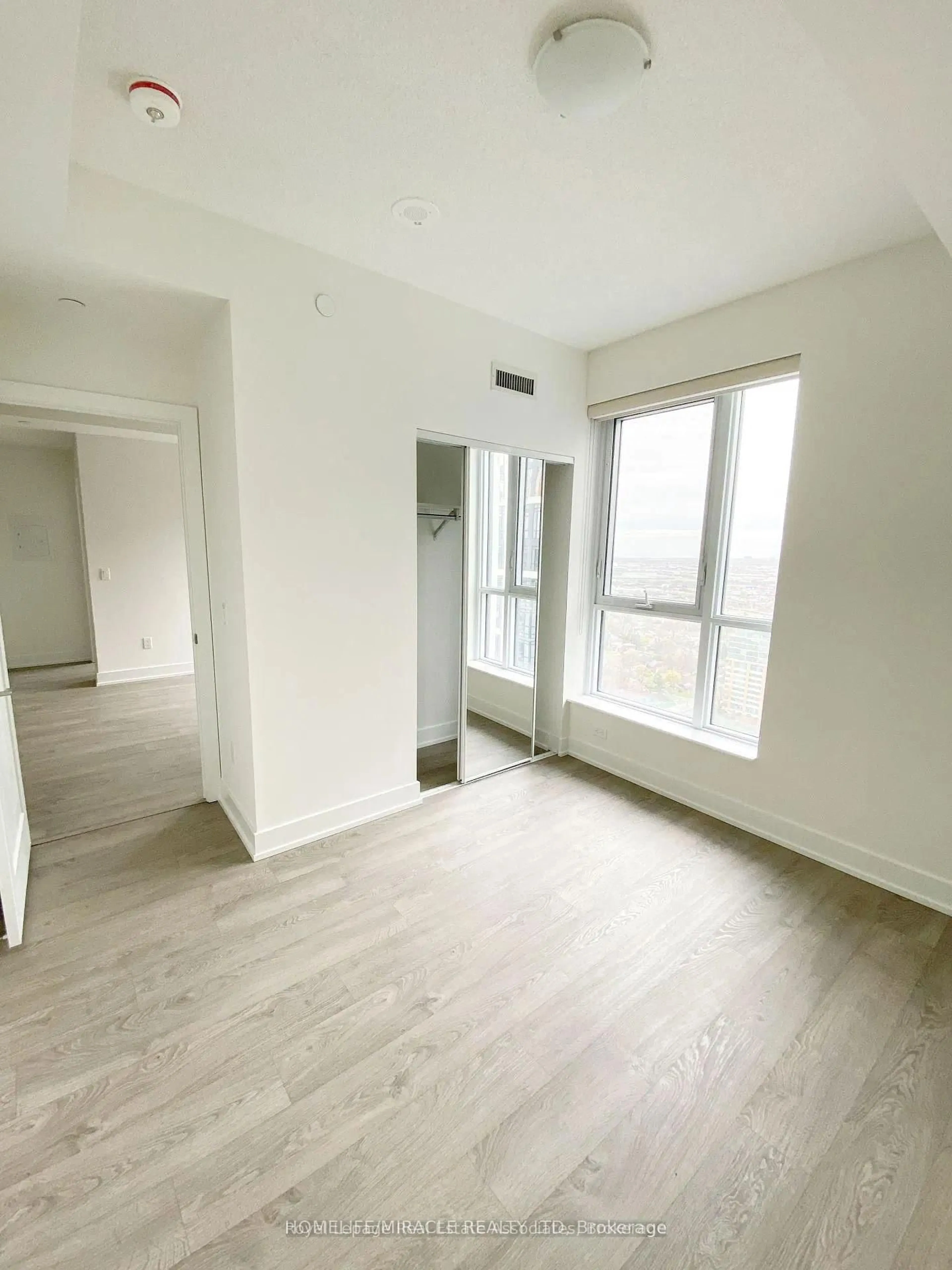 A pic of a room for 7 Mabelle Ave #3510, Toronto Ontario M9A 0C9